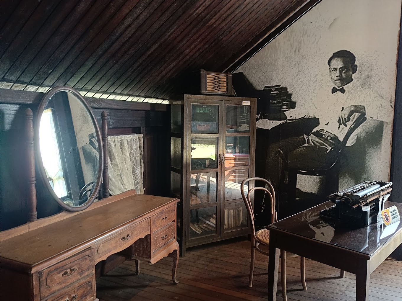 Gambar galeri Teratak Za’ba