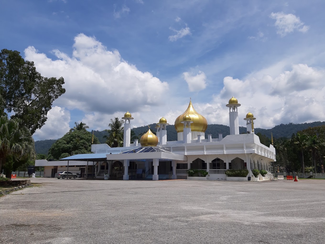 Gambar galeri Masjid Diraja Tuanku Munawir