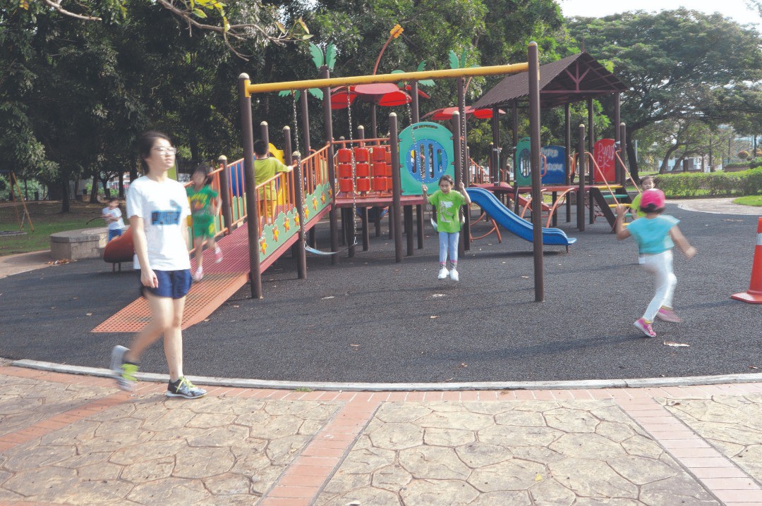 Taman Awam Nilai — galeri 3