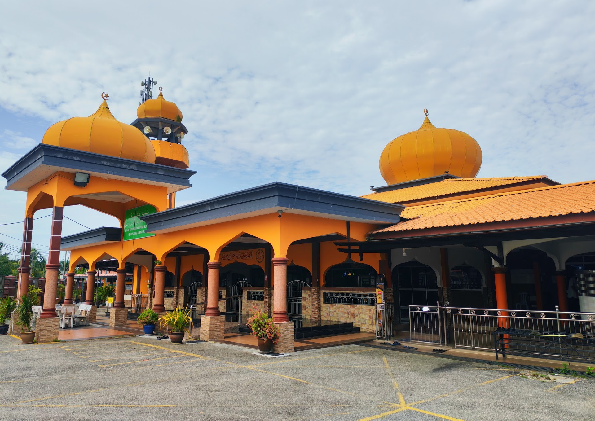Gambar Masjid Hashimiah