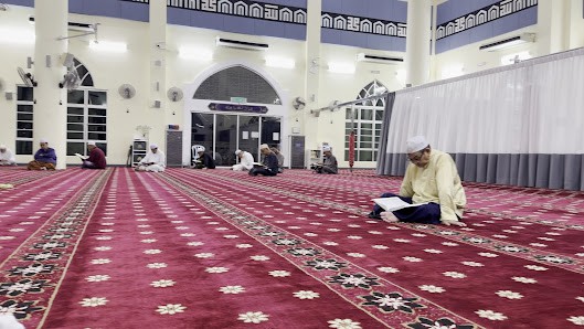 Gambar galeri Masjid Alam Impian