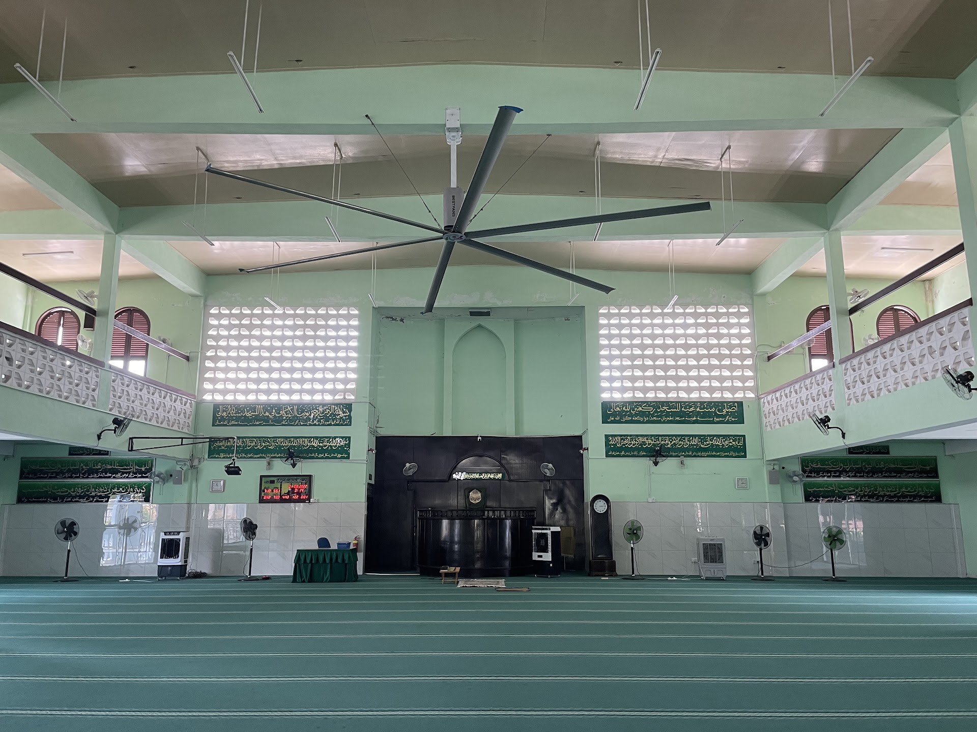 Gambar Masjid Al-Makmur