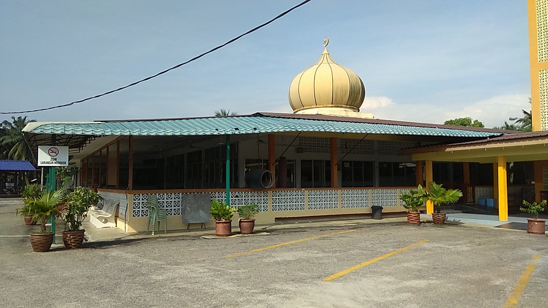 Gambar Masjid At-Tohiroh