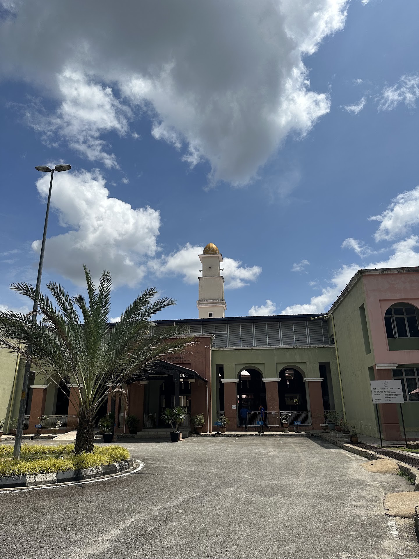 Gambar Masjid Al-Muhammadi Kem Pph Bukit Galing