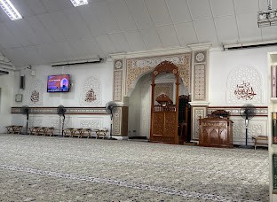Gambar galeri Surau @Medan Selera Tun Teja P9