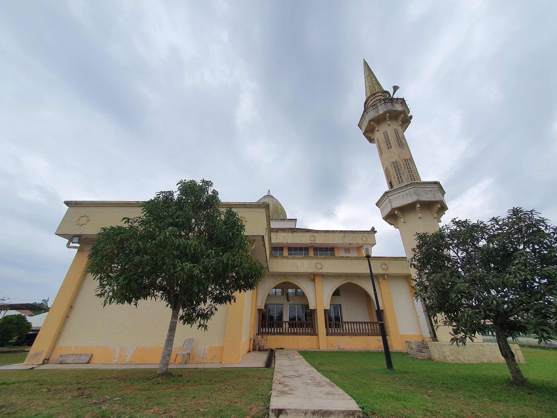 Gambar Masjid Kampung Chendor Sempadan