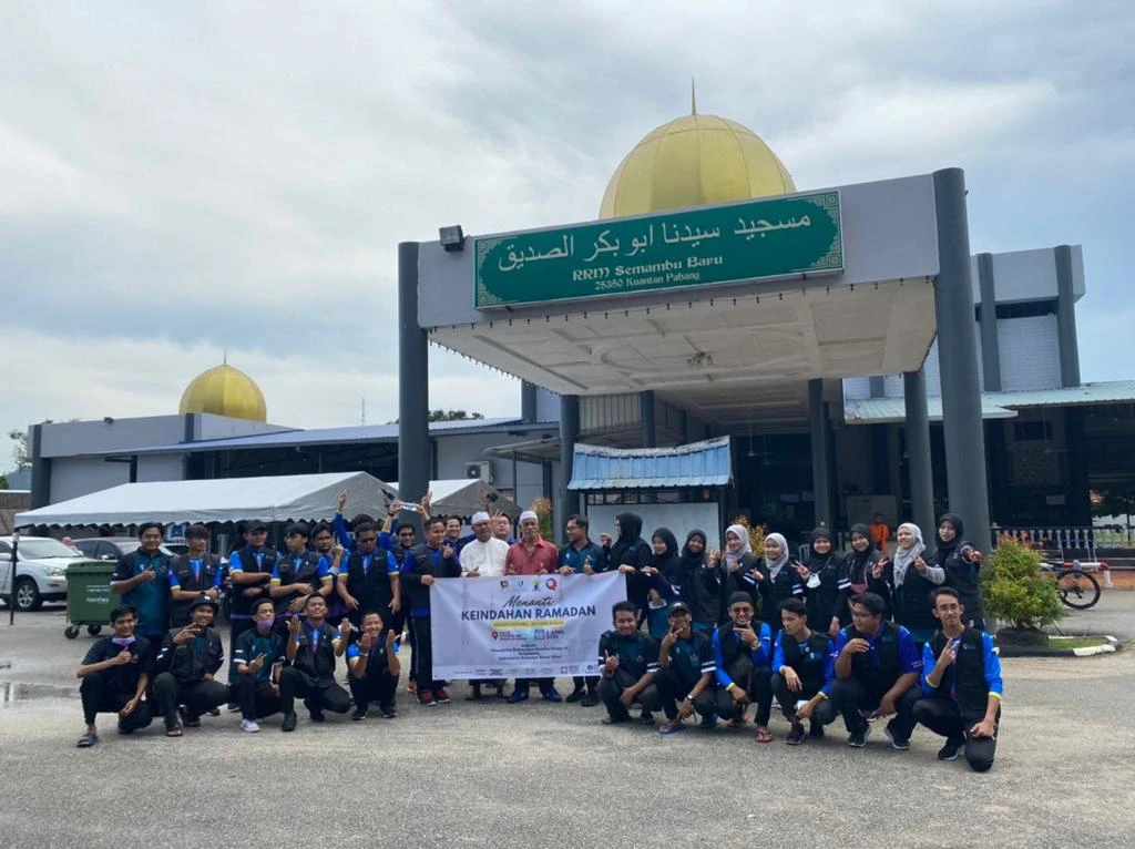 Masjid Saiyidina Abu Bakar Siddik — Pandangan luaran