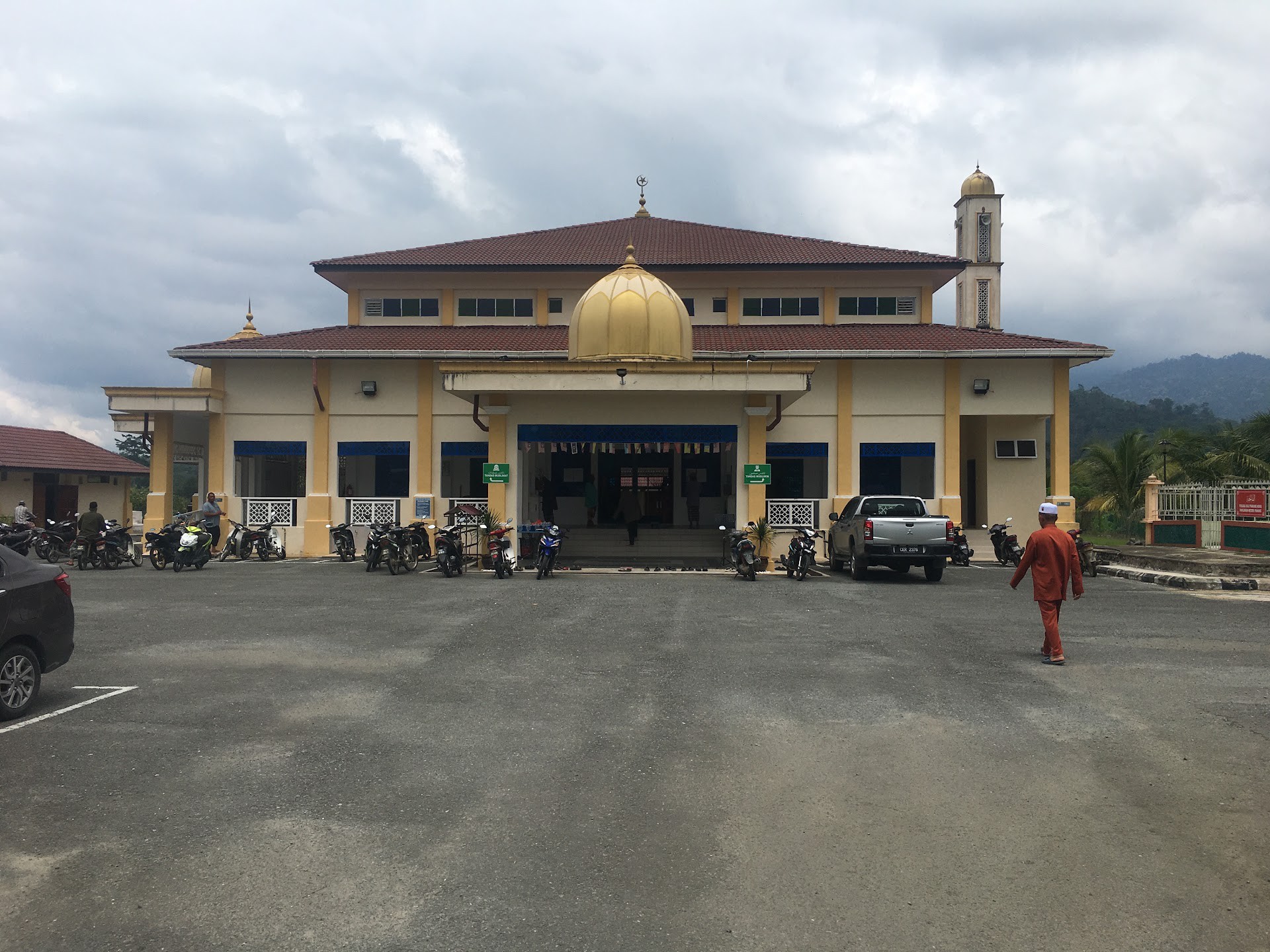 Gambar Masjid Kampung Hulu Cheka