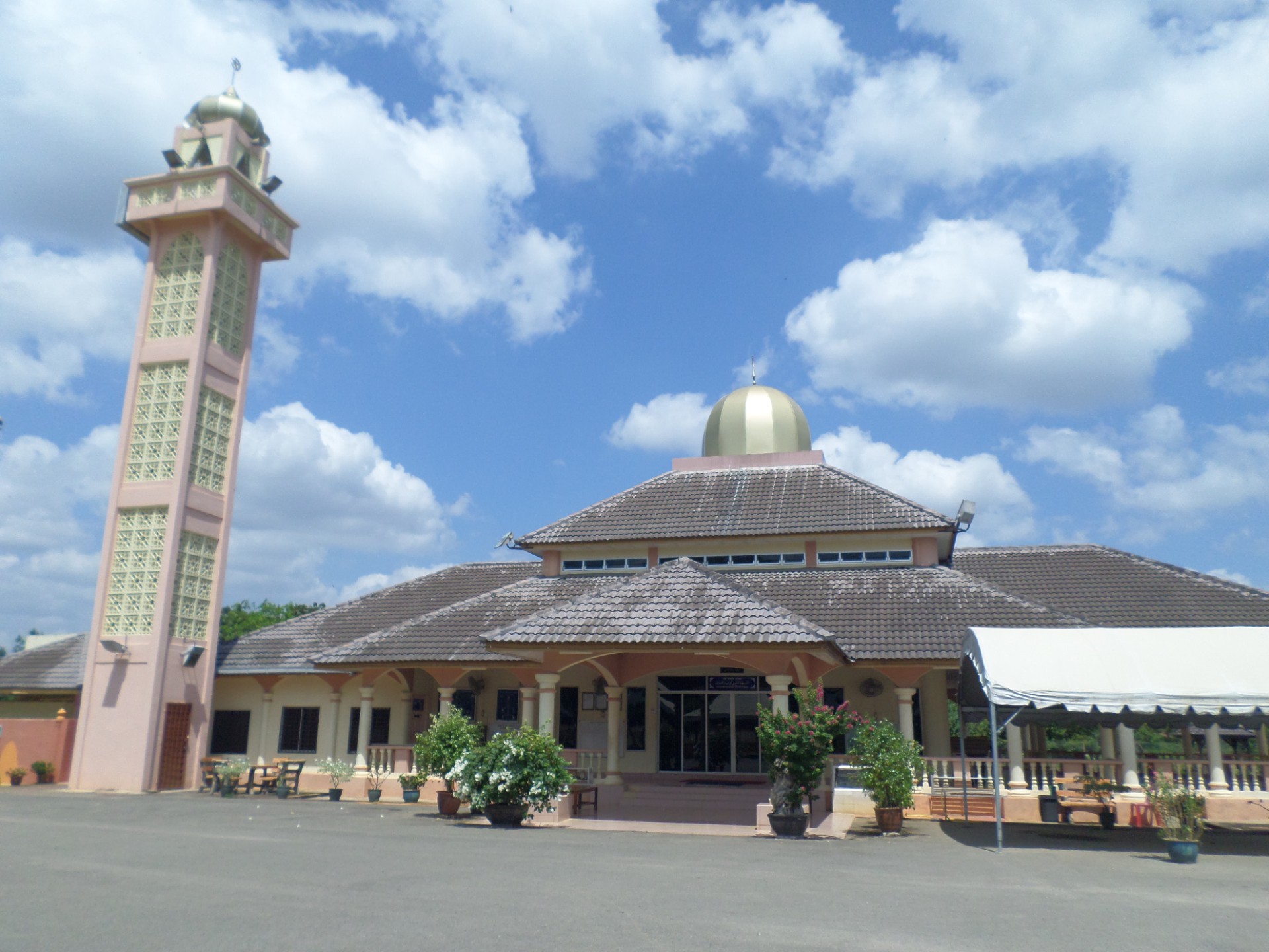 Gambar Masjid Al-Kauthar Kampung Jengka Batu 13
