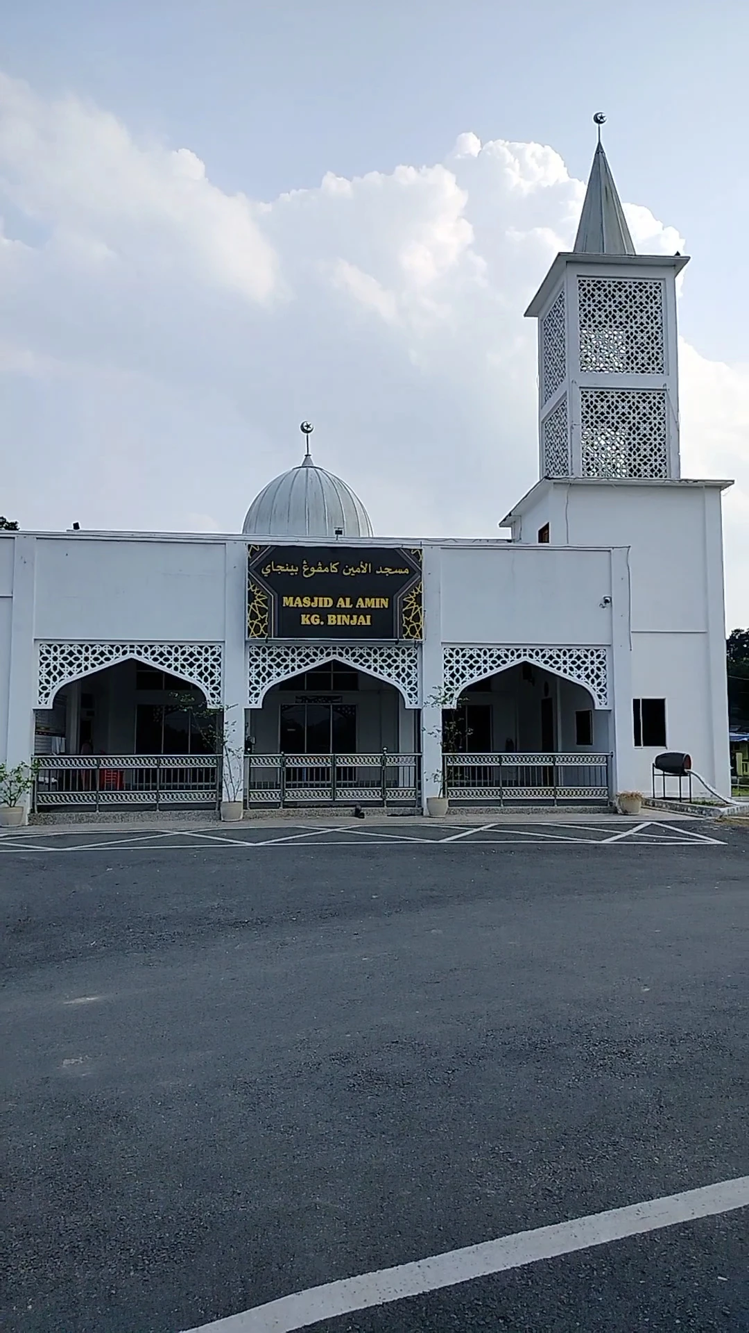 Masjid Kampung Binjai — Pandangan luaran