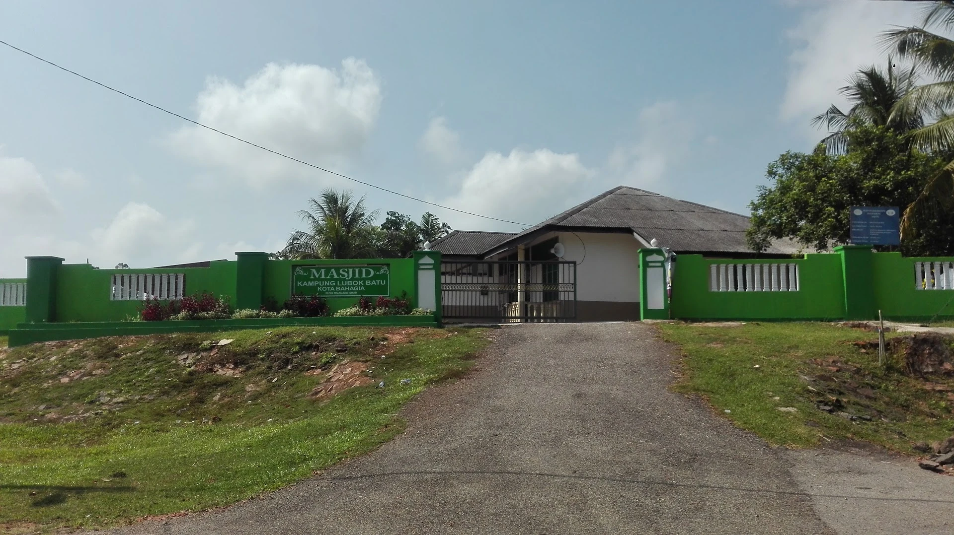 Gambar Masjid Kampung Lubuk Batu