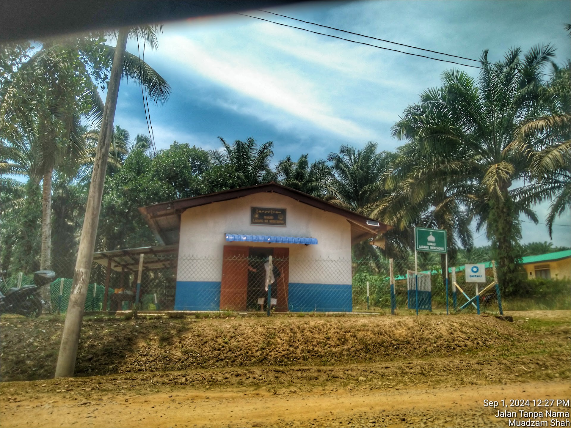 Gambar Masjid Ladang Ioi, Merchong