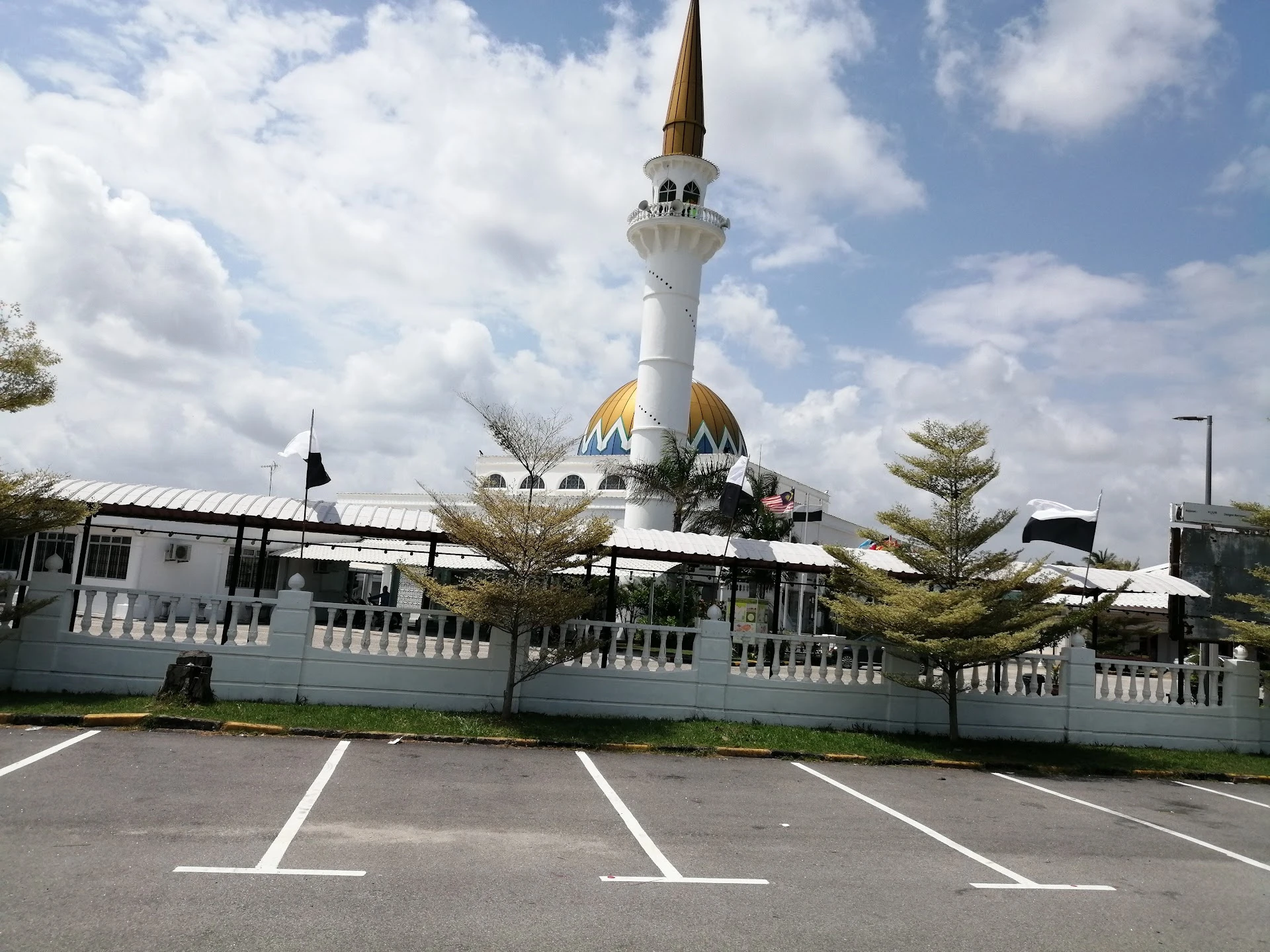 Gambar Masjid At-Taqwa Peramu