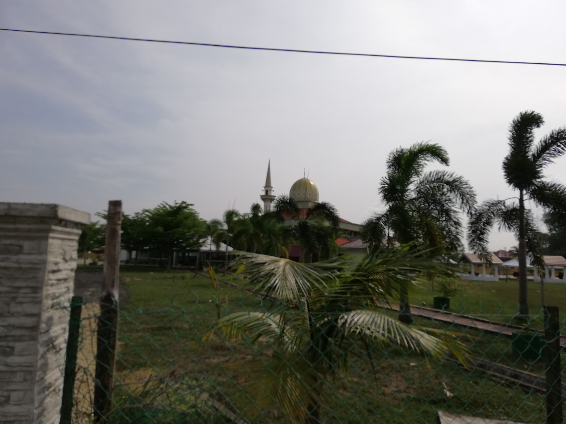Masjid Kampung Pulau Serai — Pandangan luaran
