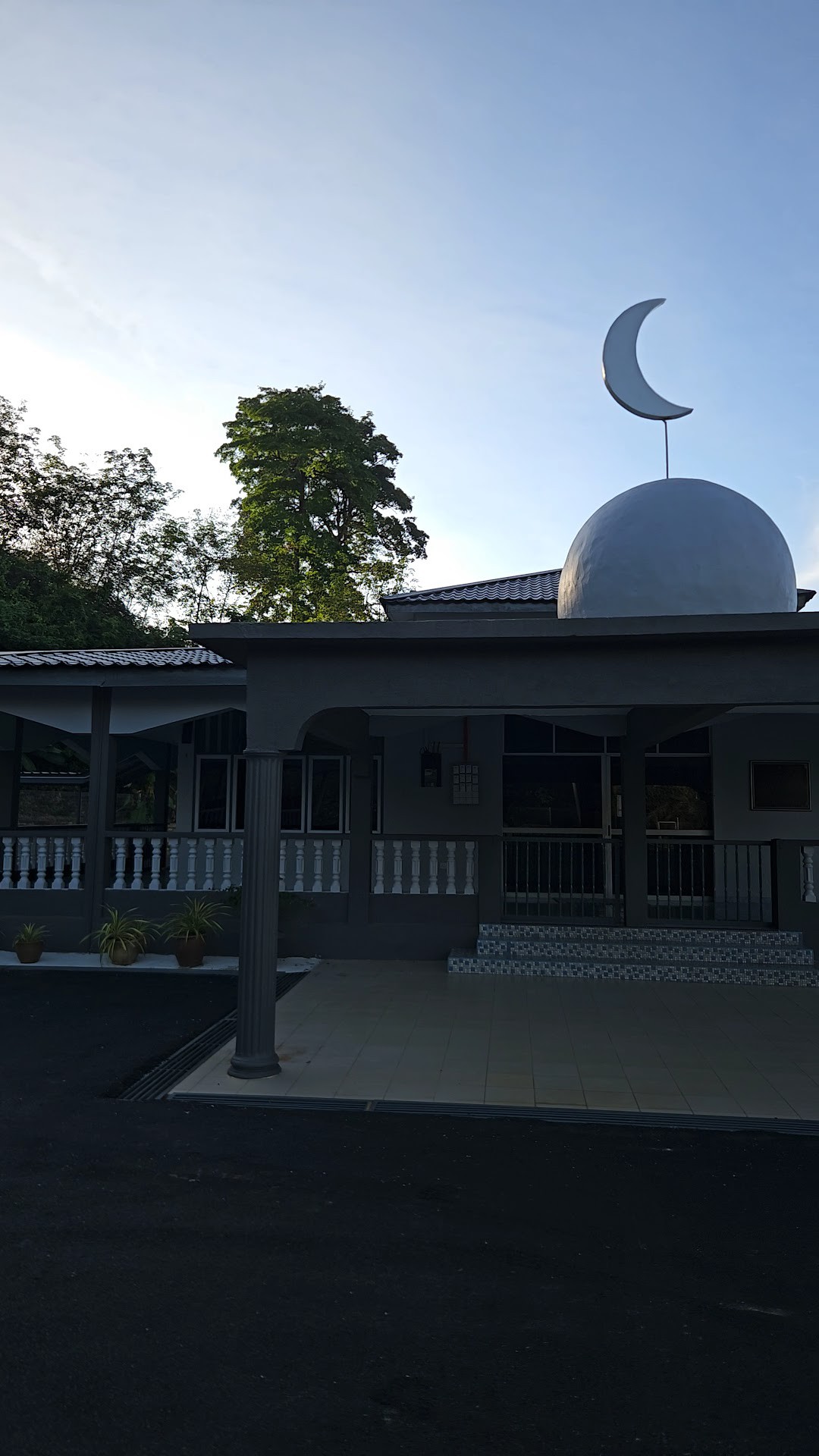 Masjid Jeram Besu — Pandangan luaran