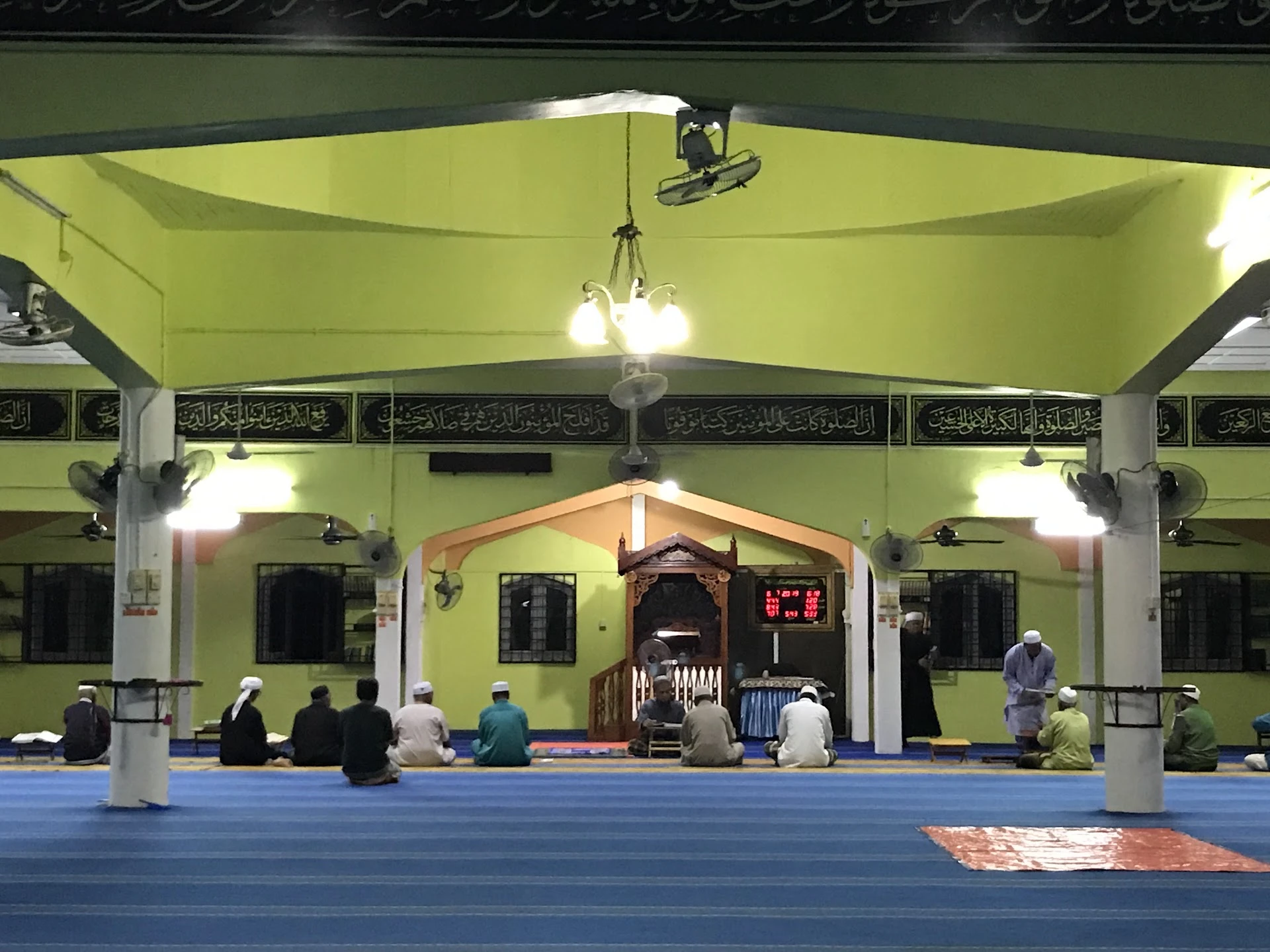 Gambar Masjid Nur Ukhwah Gugusan FELDA Tersang