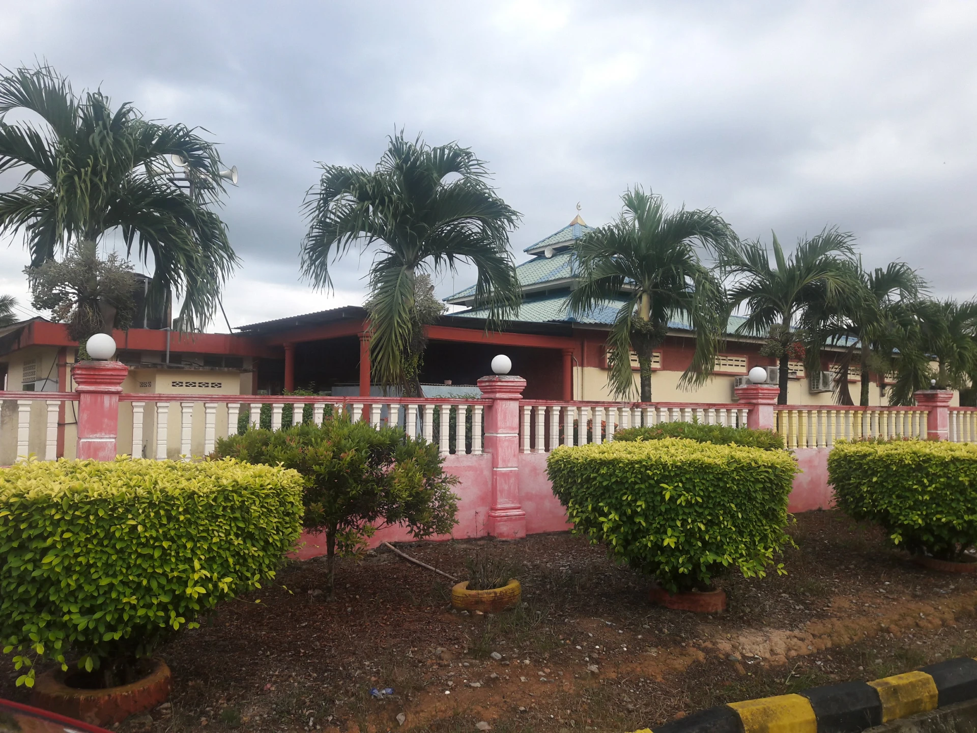 Gambar Masjid Kariah FELDA Lui Timur