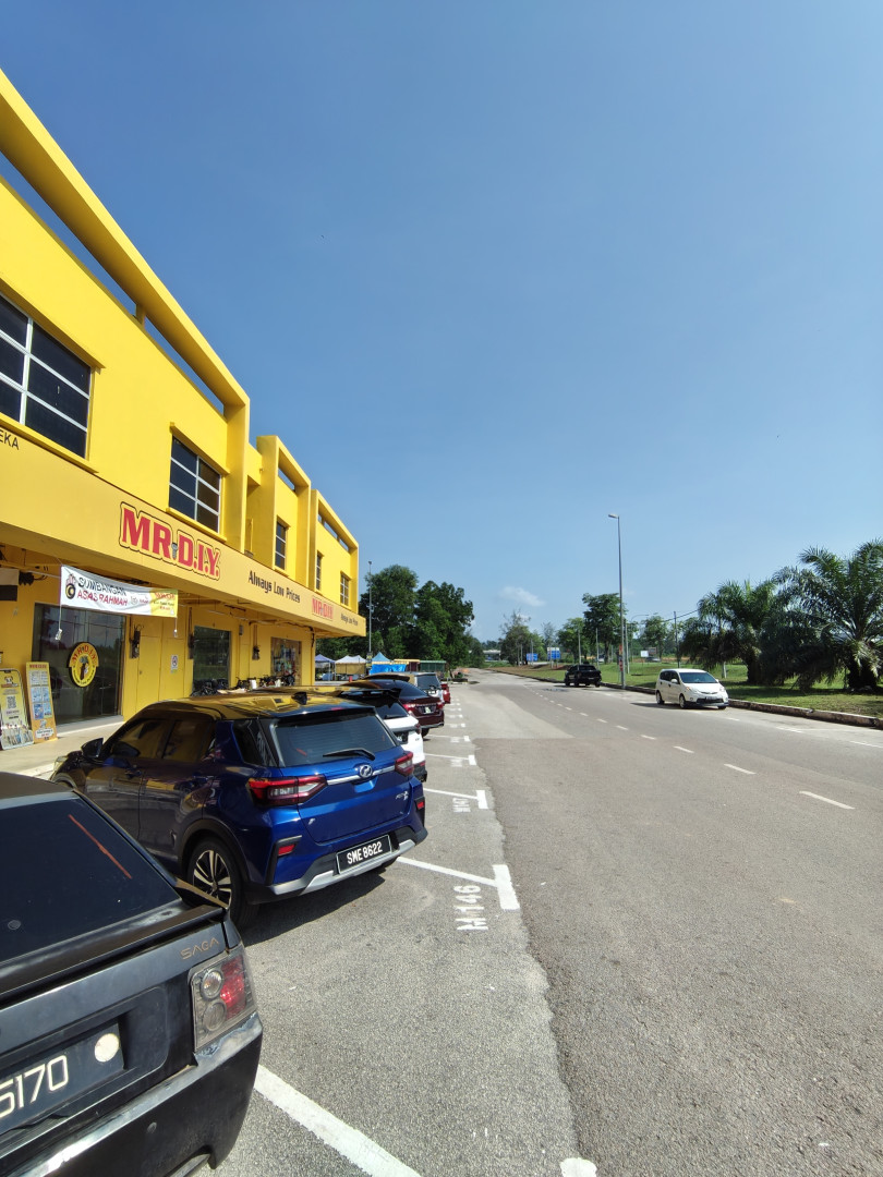 Gambar galeri Mr D.I.Y.