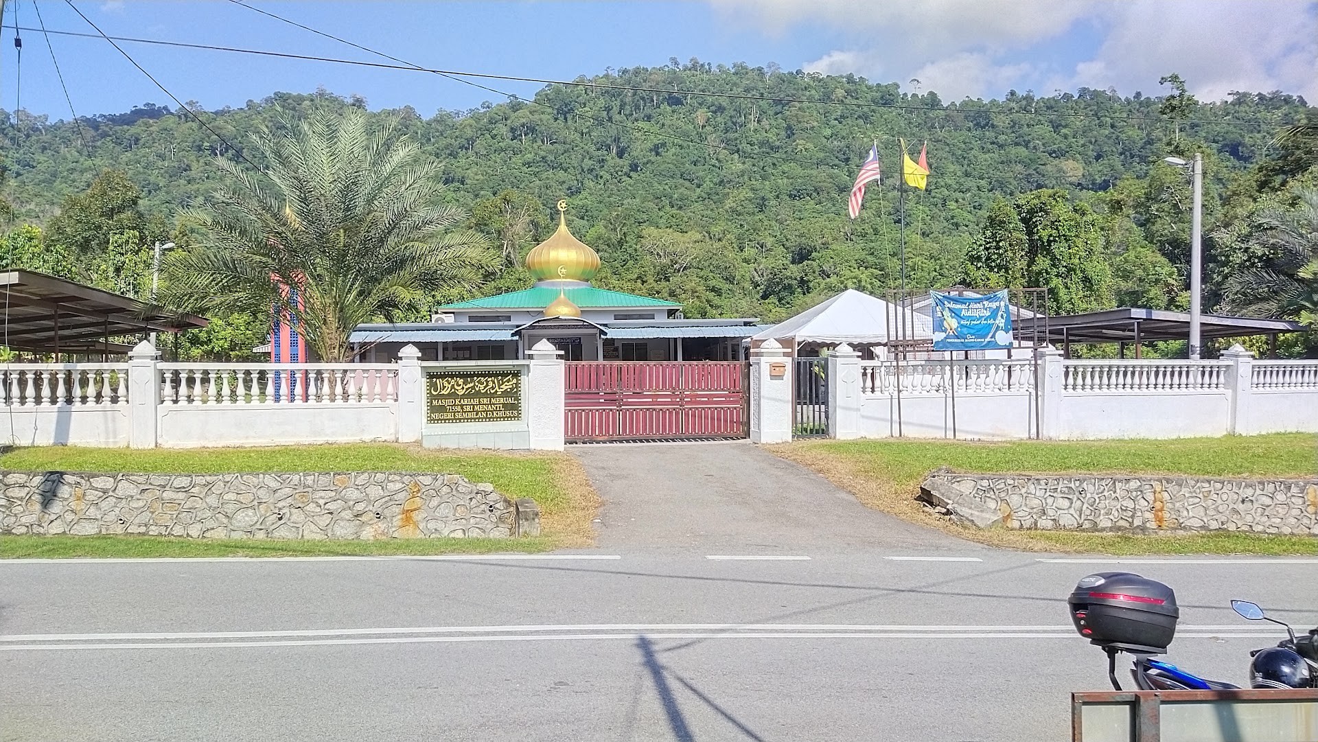 Gambar Masjid Kariah Seri Merual