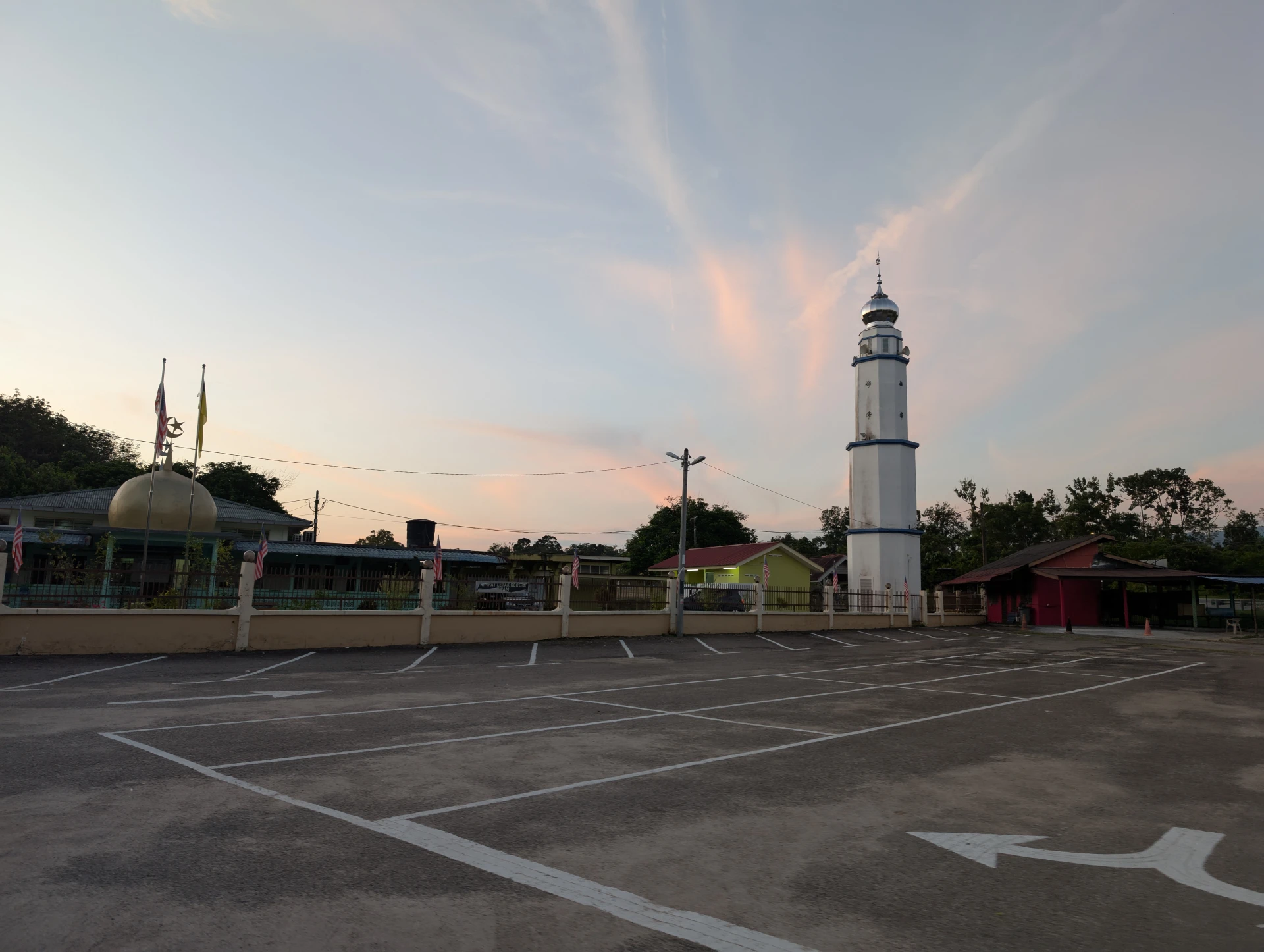 Gambar Masjid Jamek Tanah Datar