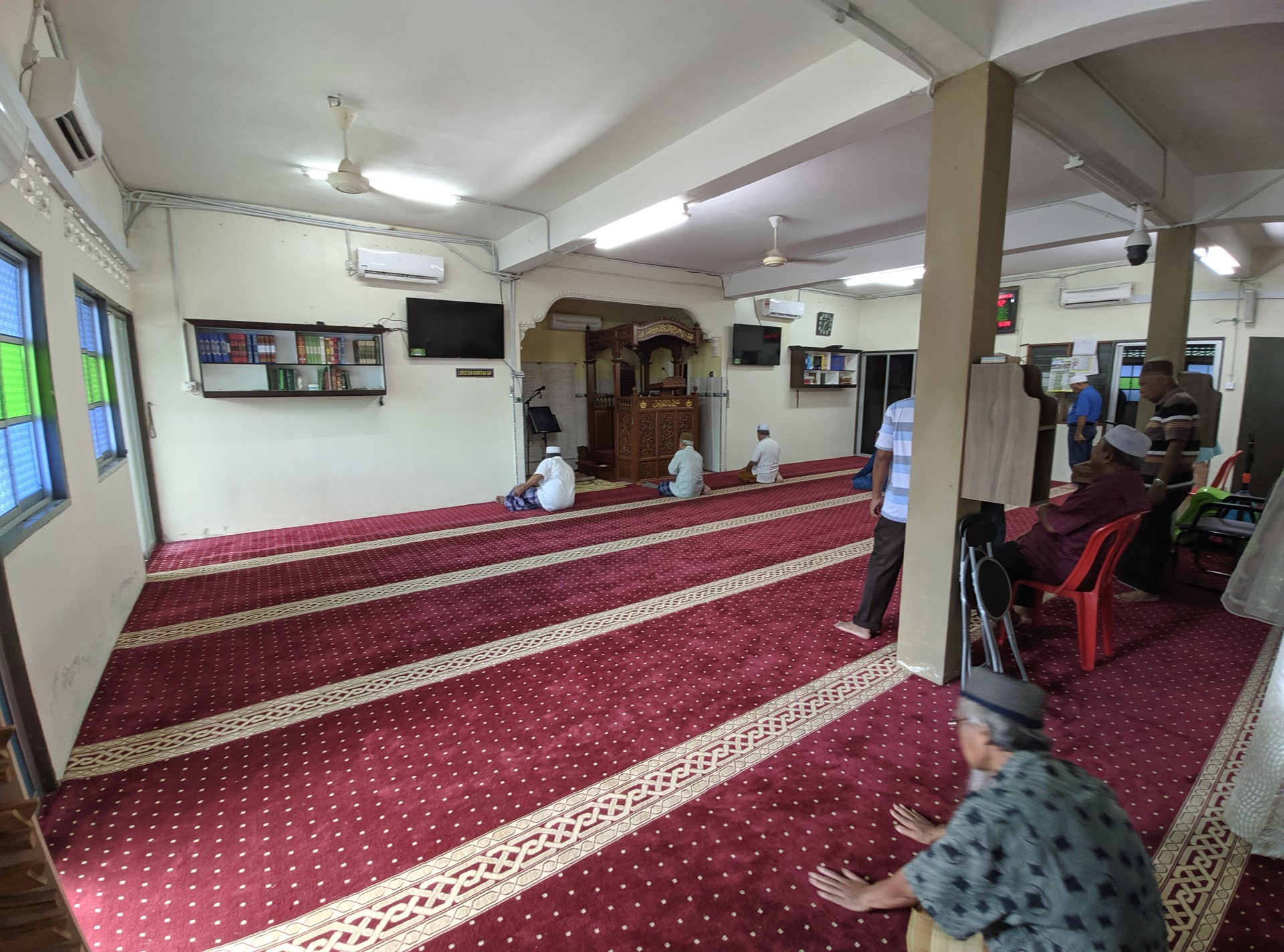 Masjid Al-Muallimin Taman Guru Melayu — Galeri 2