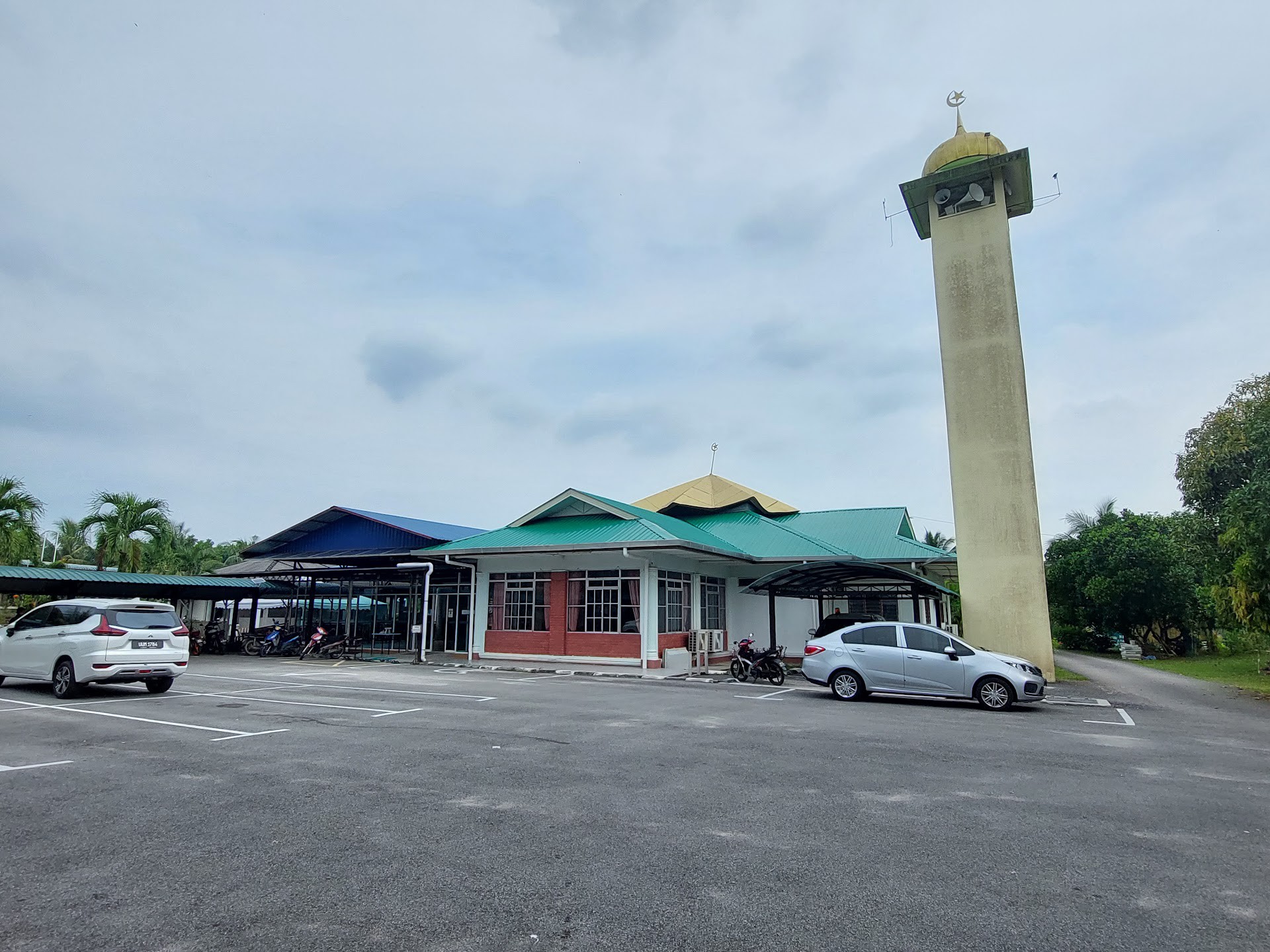 Gambar Masjid Sayyidina Abu Bakar Kariah Jijan