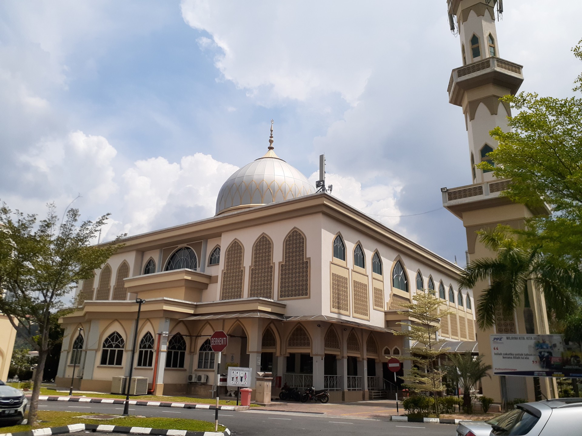 Gambar Masjid Al-Mukhlisin
