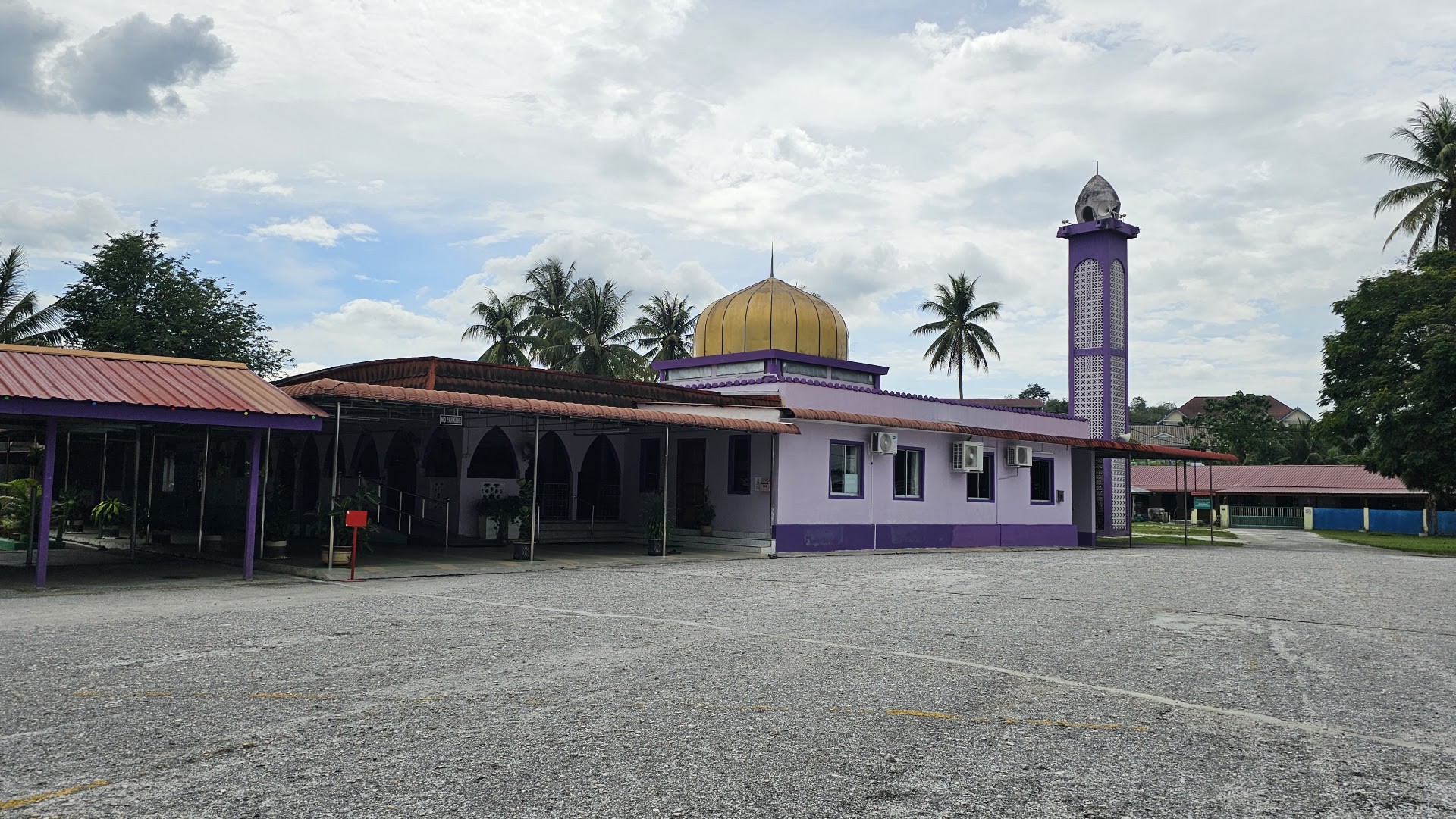 Gambar Masjid Nurul Hamidiah