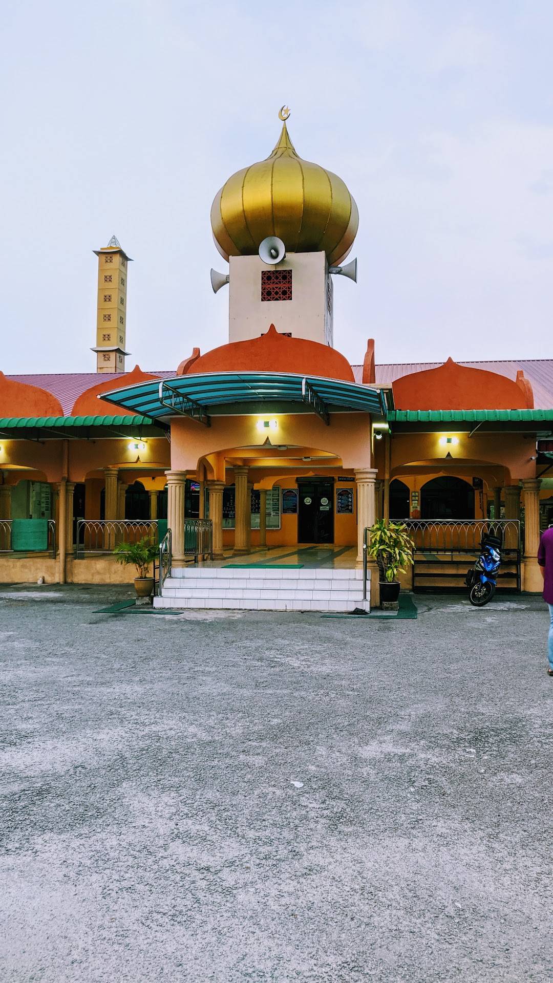 Gambar Masjid Al-Amaniah
