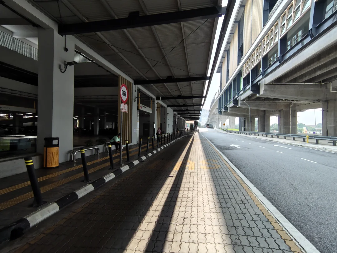 Gambar galeri LRT Putra Permai
