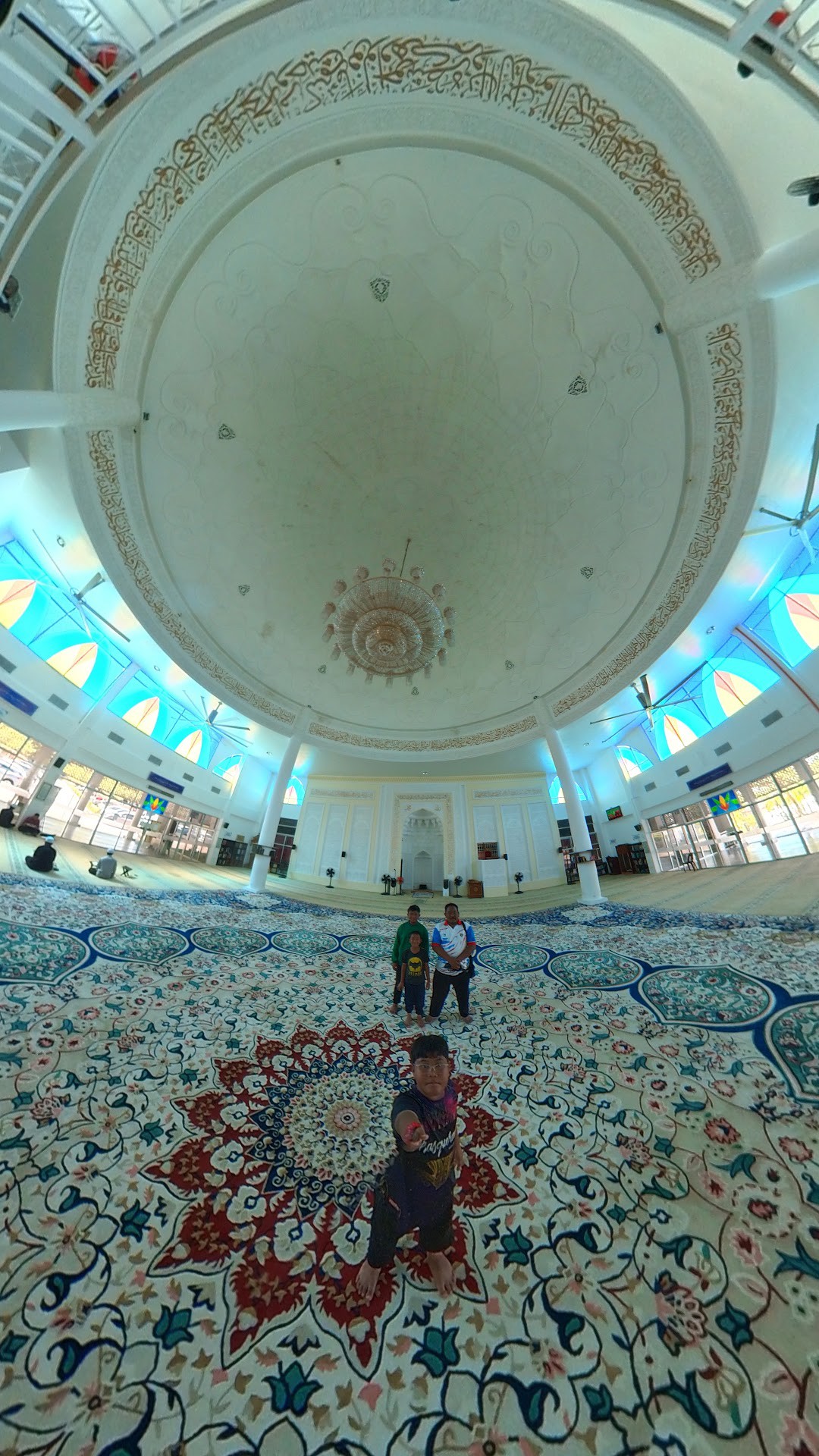Gambar Masjid Raja Permaisuri Bainun
