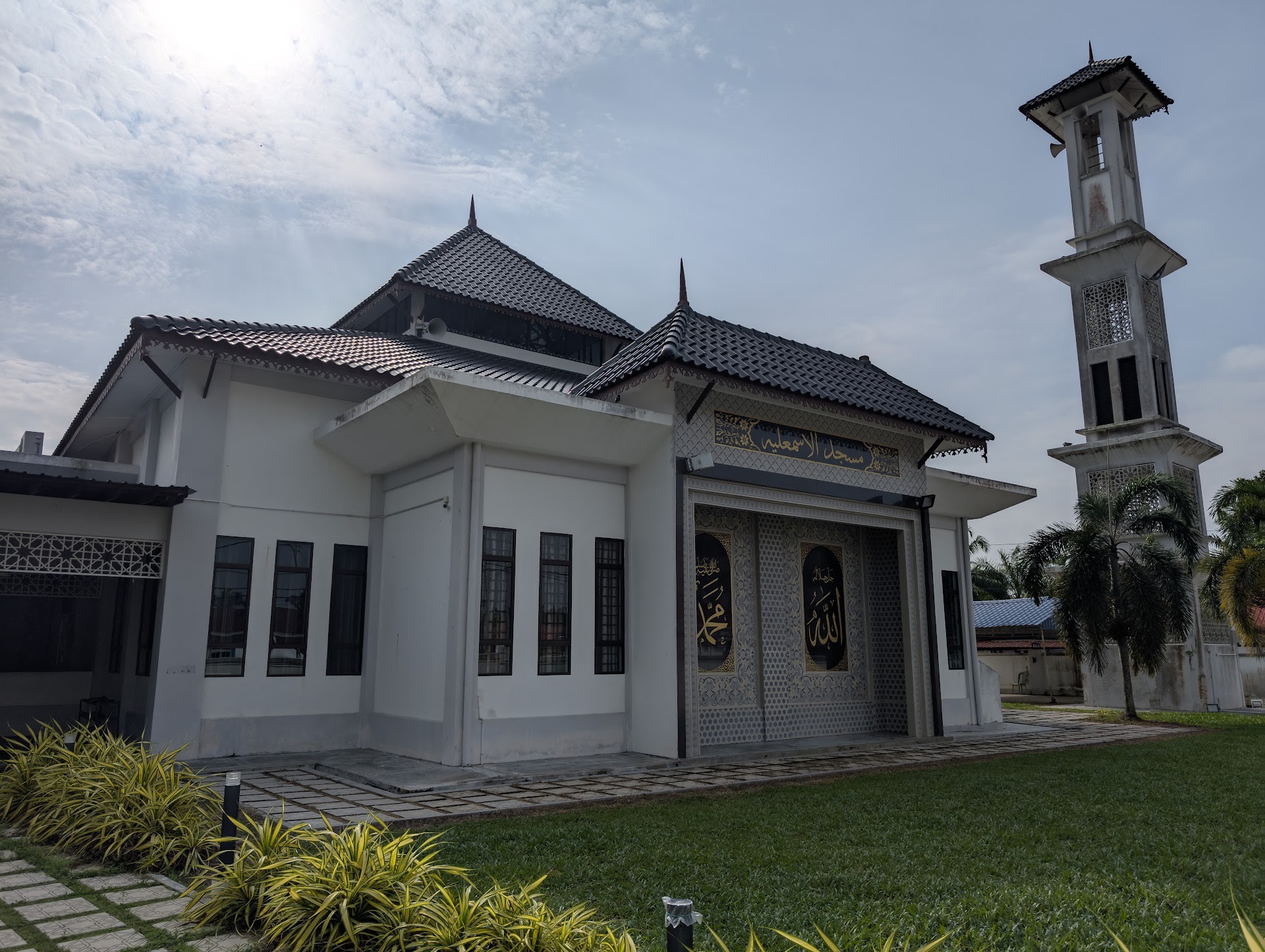 Gambar Masjid Al Ismailiah