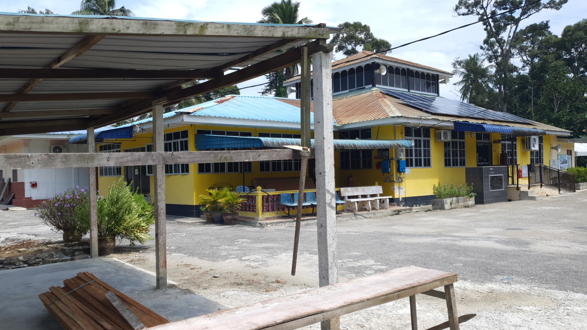 Gambar Masjid Ghofraniah