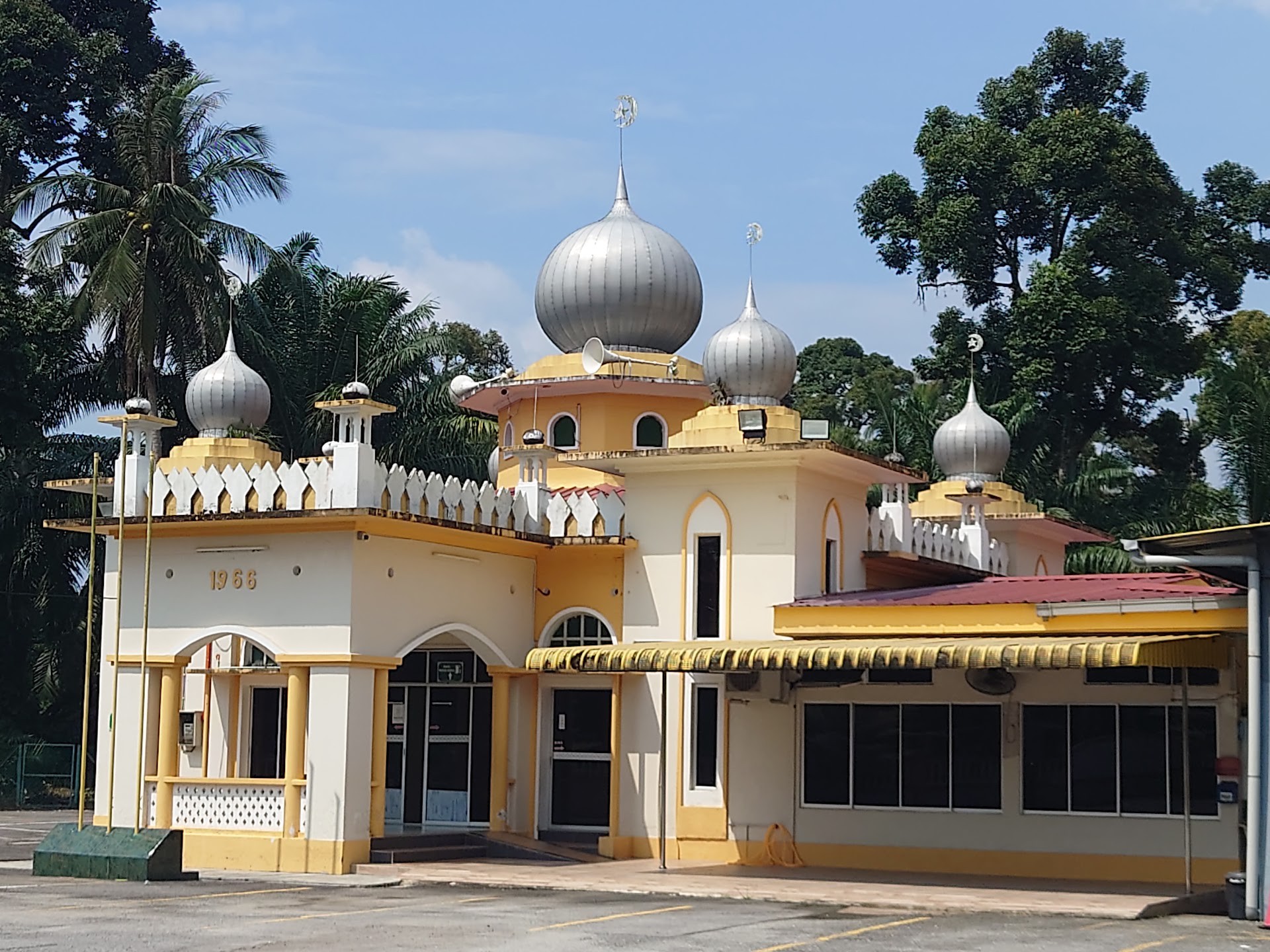 Gambar Masjid As Shariff