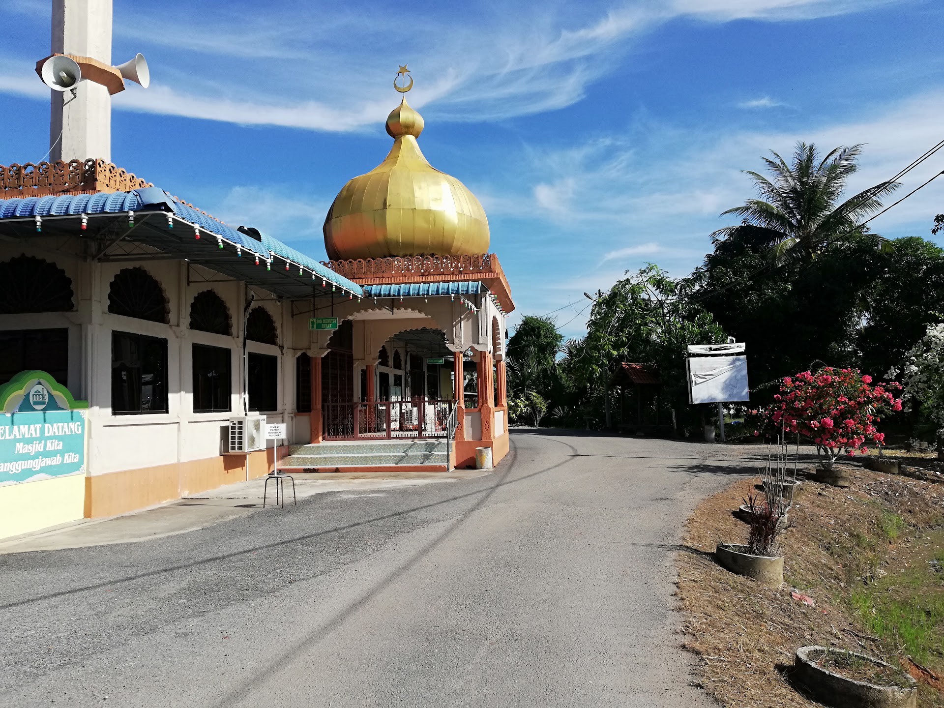 Gambar Masjid Alor Binjal (Tunku Abdul Malek)