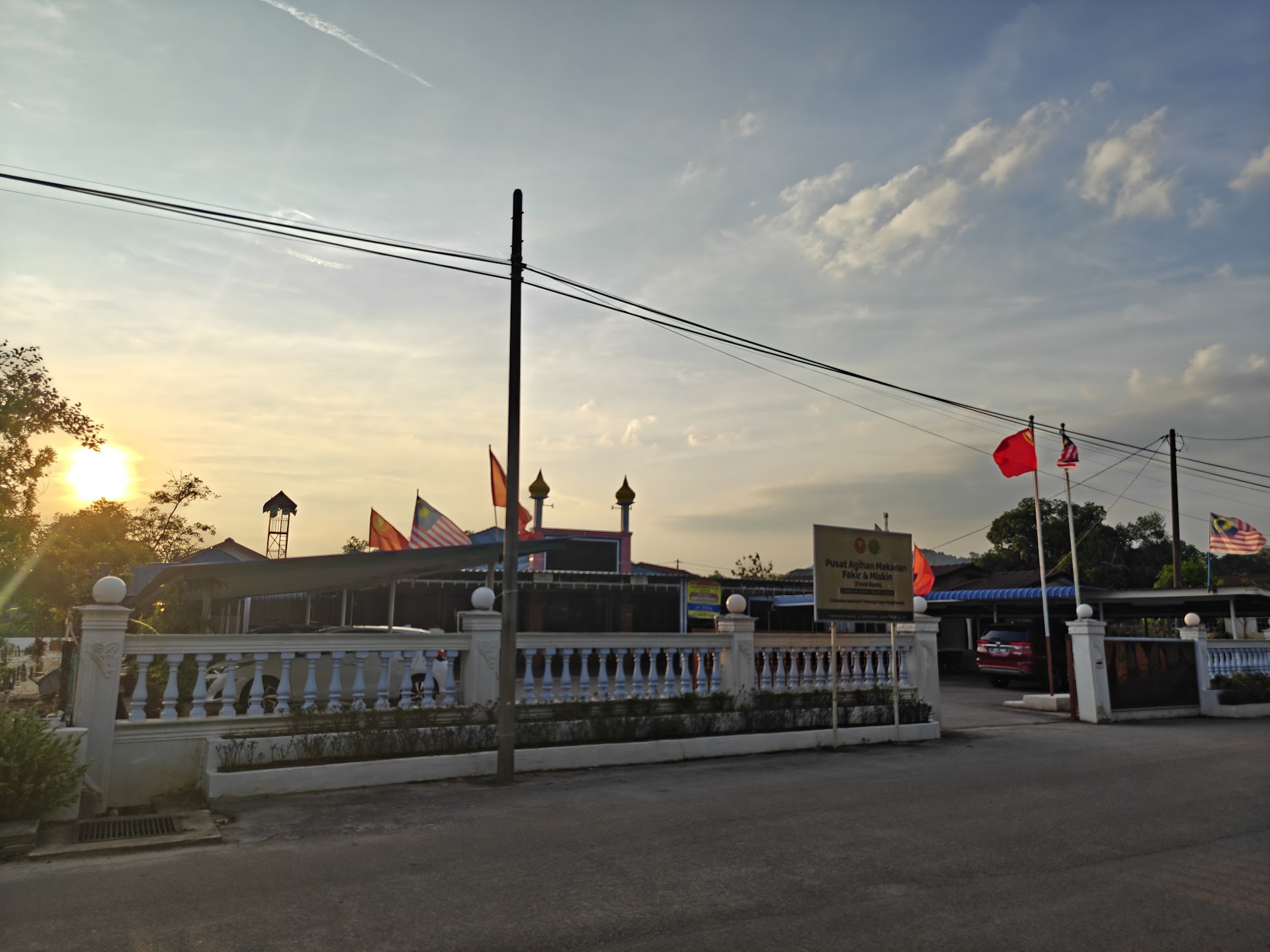 Gambar Masjid Kariah Pokok Asam