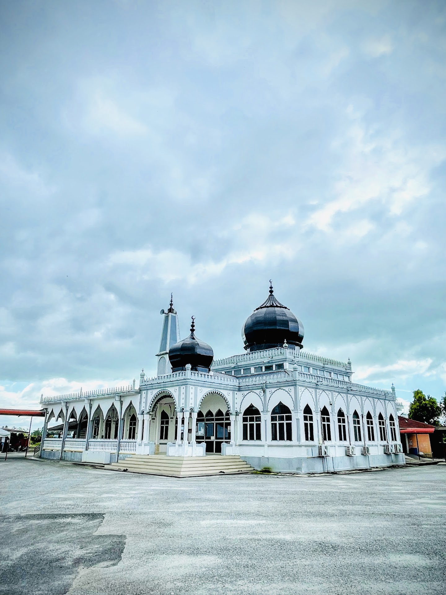 Gambar Masjid Ar Rahmah Manggol Bongor