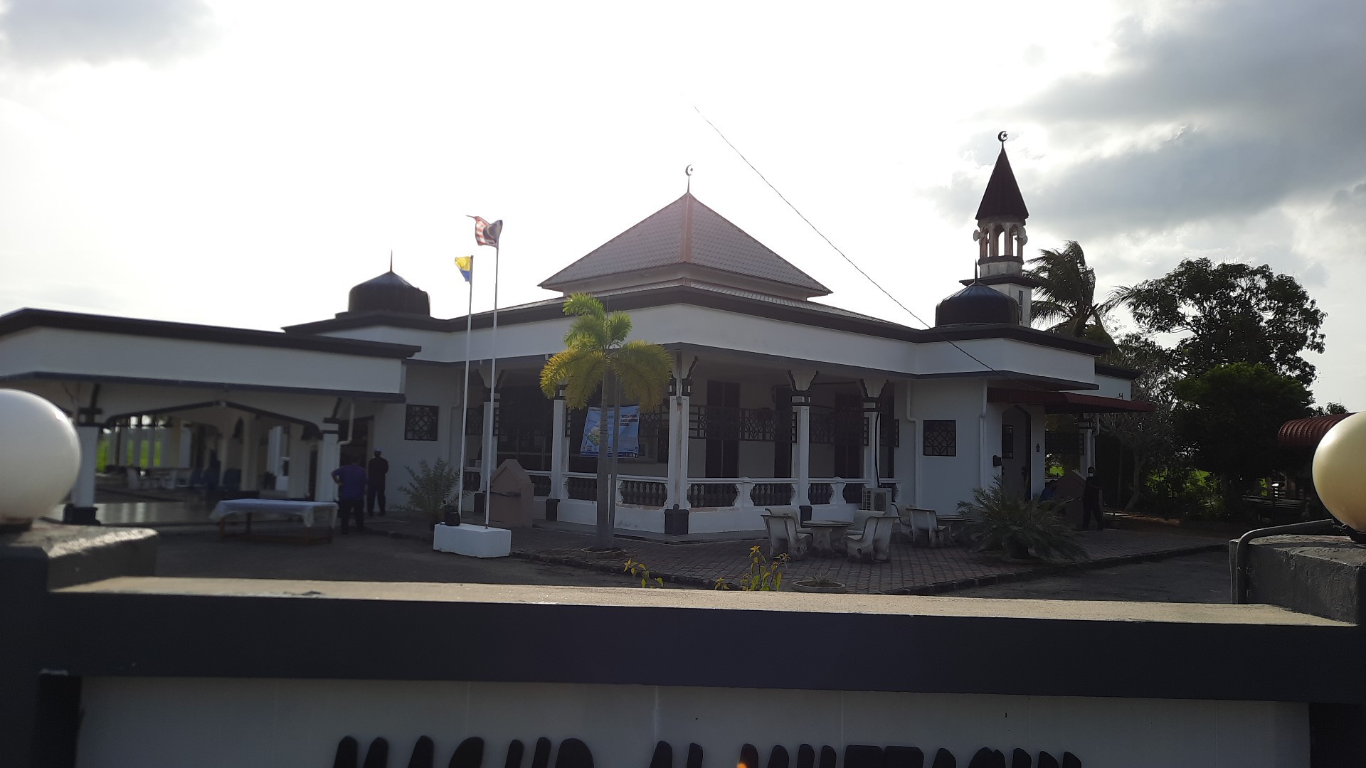 Gambar Masjid Al-Muttaqin