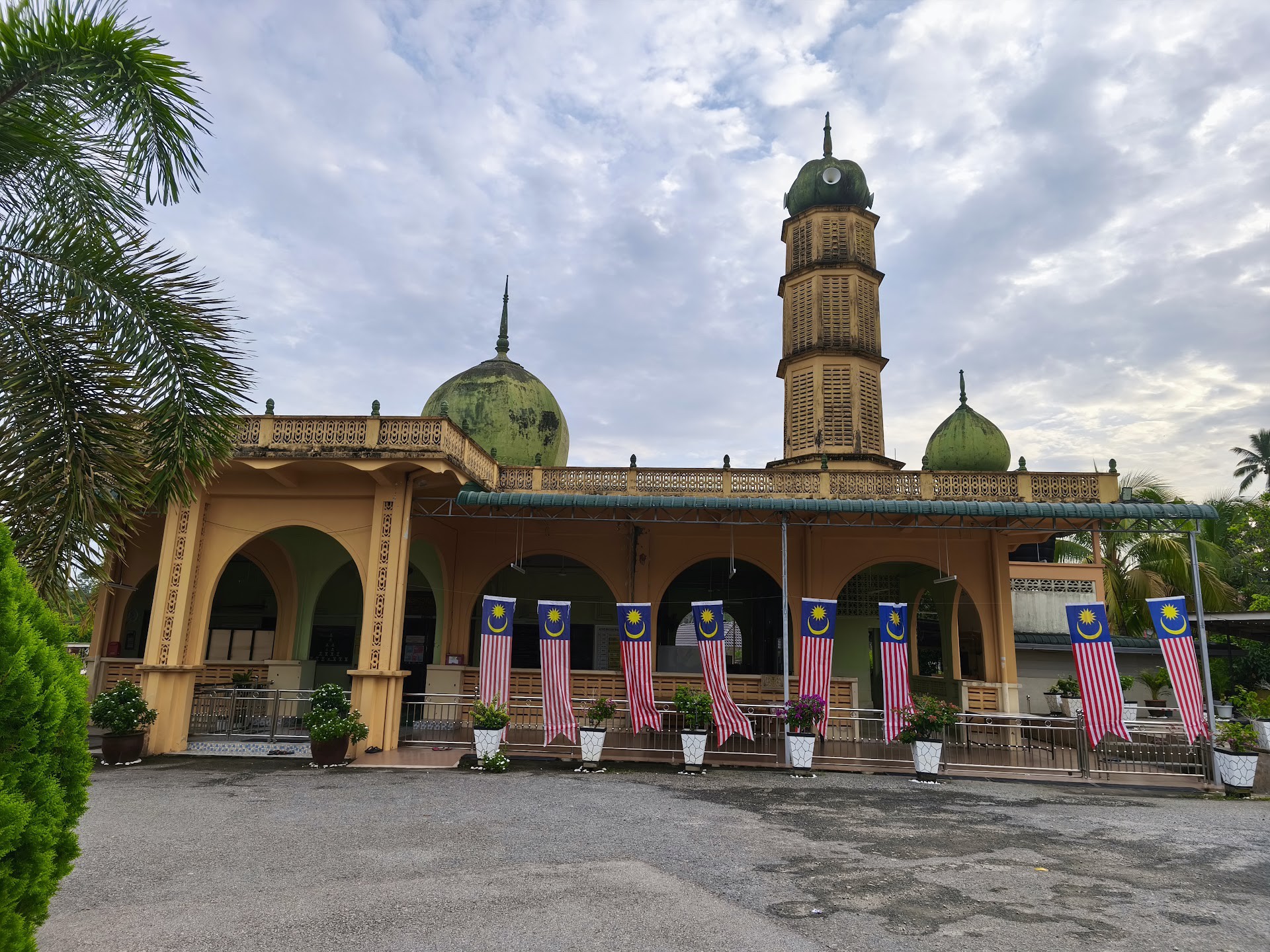 Gambar Masjid Mukim Gual Periok