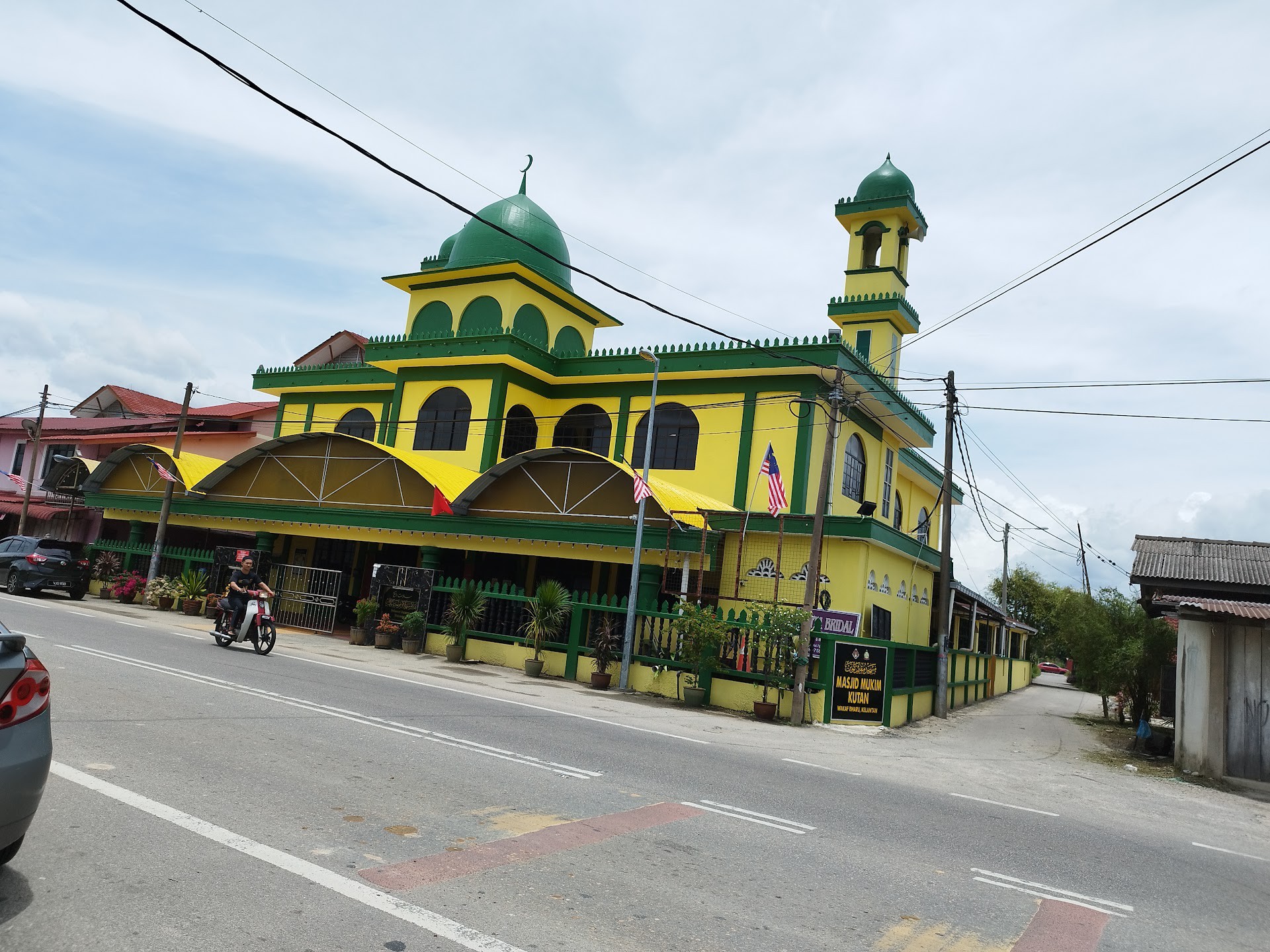 Gambar Masjid Mukim Kutan
