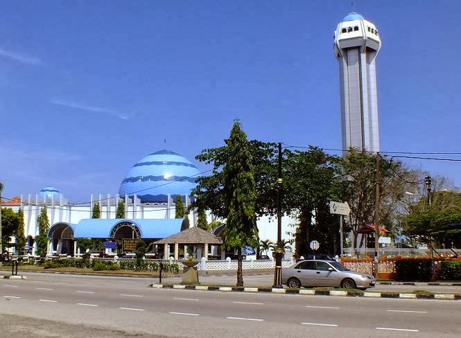 Gambar Masjid Al-Muktafi Billah Shah, Ladang