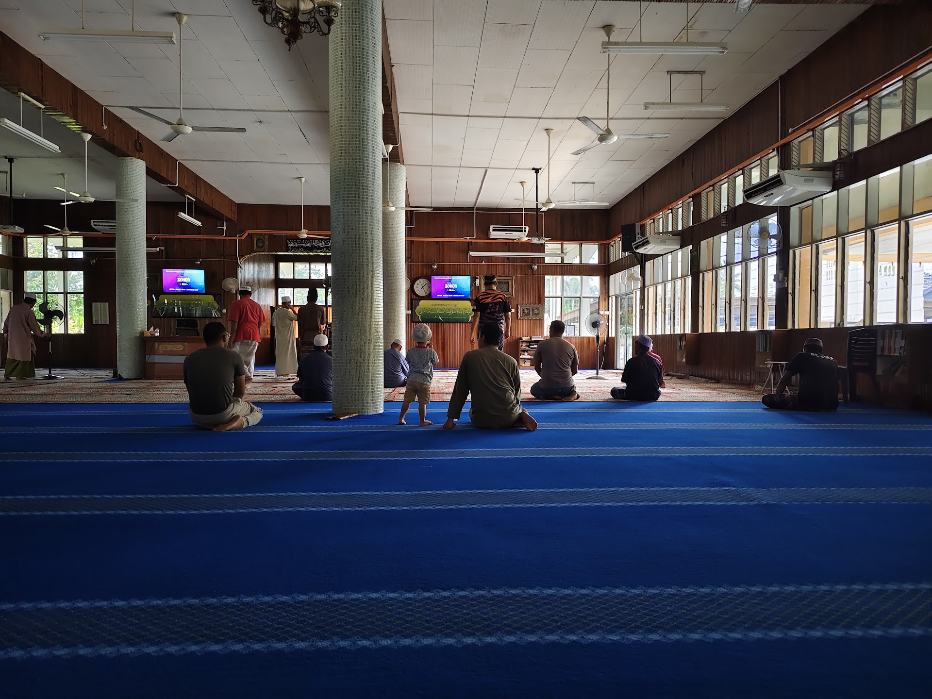 Gambar Masjid Kampung Baru Serada