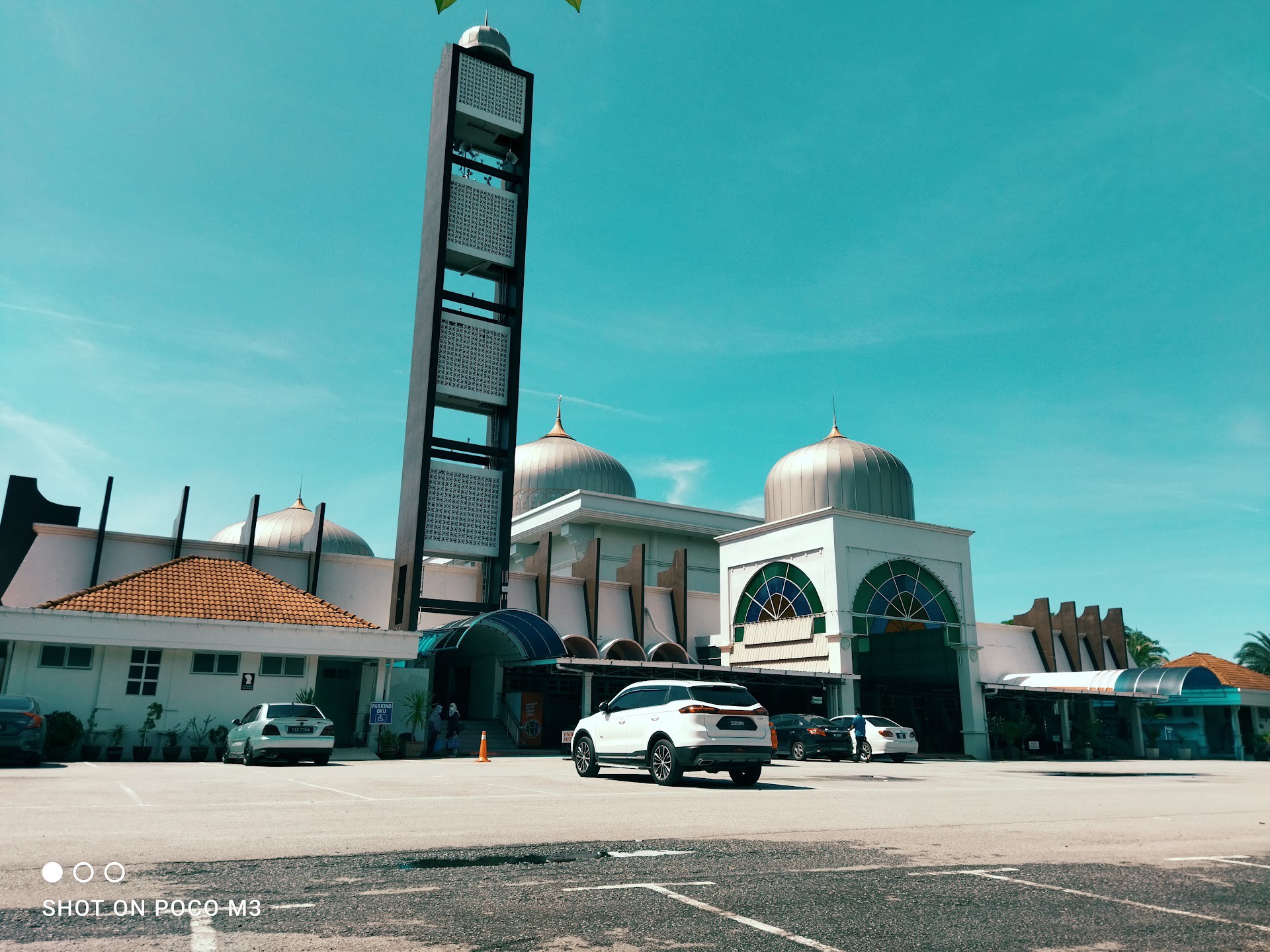 Gambar Masjid Wakaf Tembesu