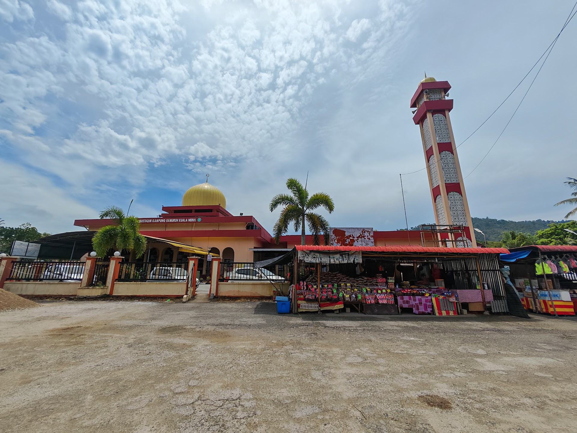 Gambar Masjid Al-Mustaqim, Kampung Gemuruh