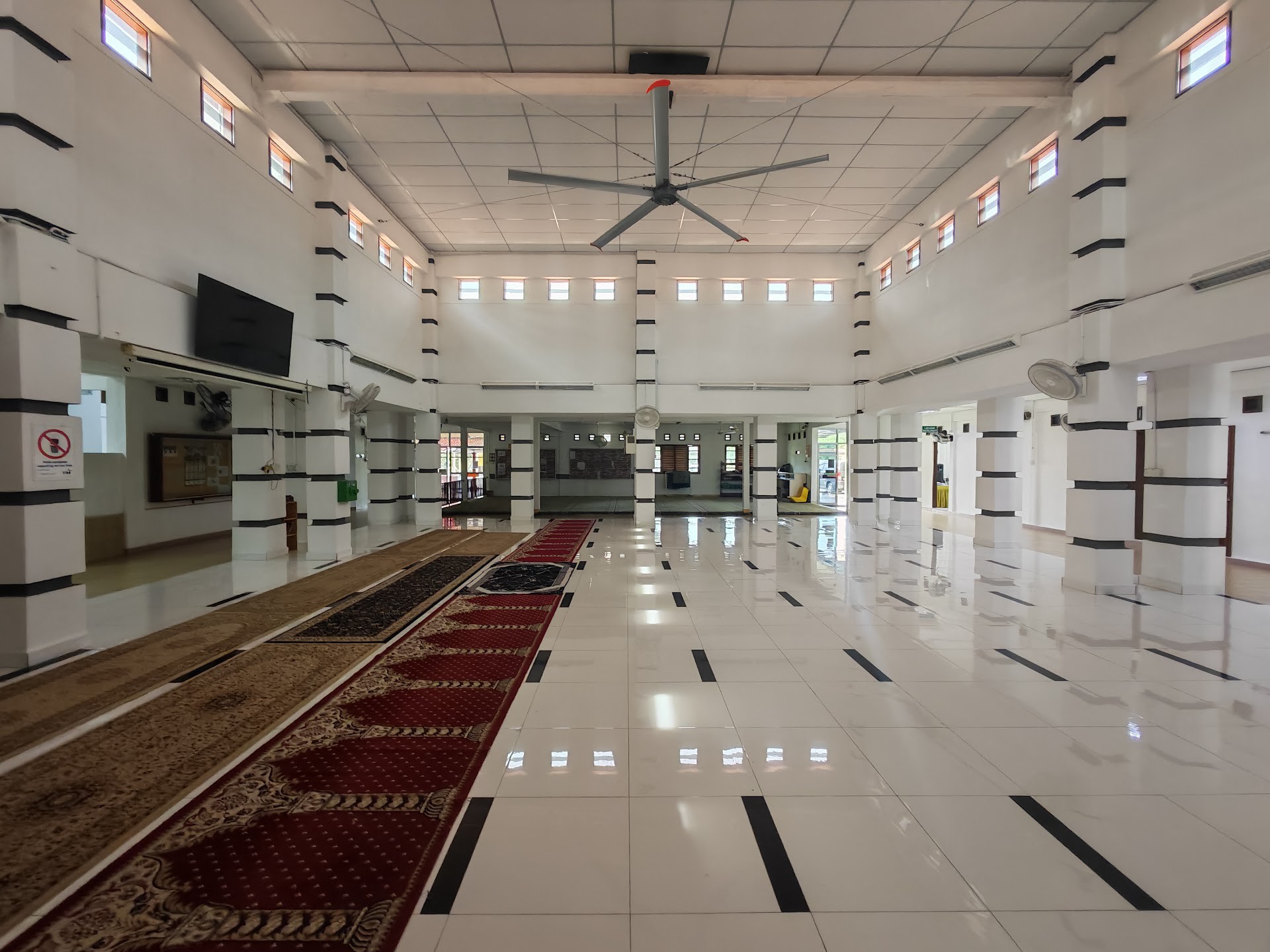 Gambar Masjid Padang Nanas