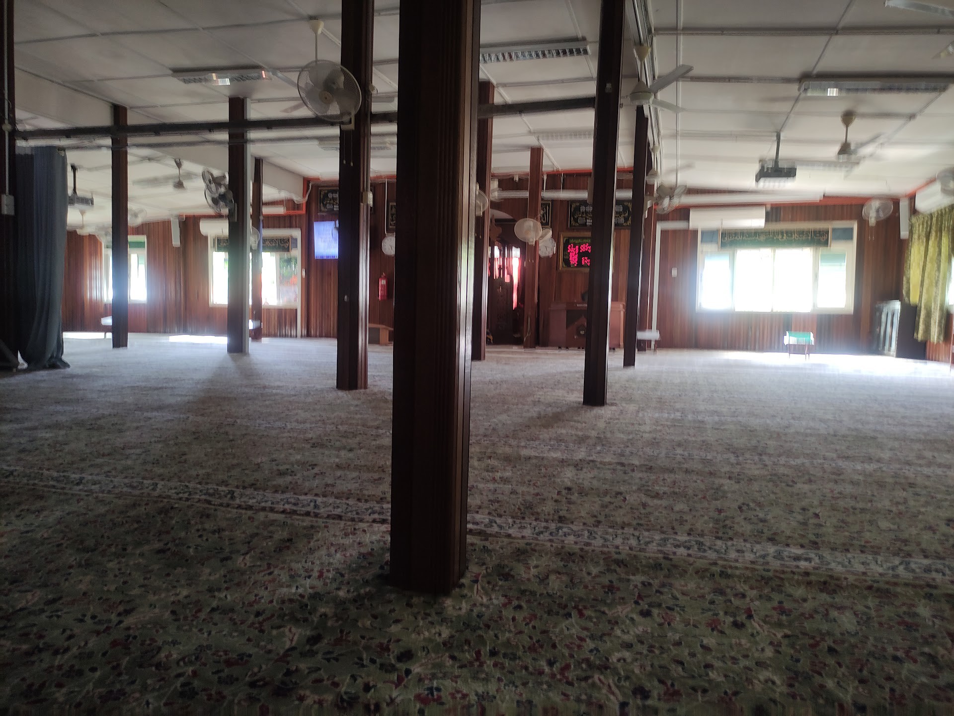 Gambar Masjid Padang Air