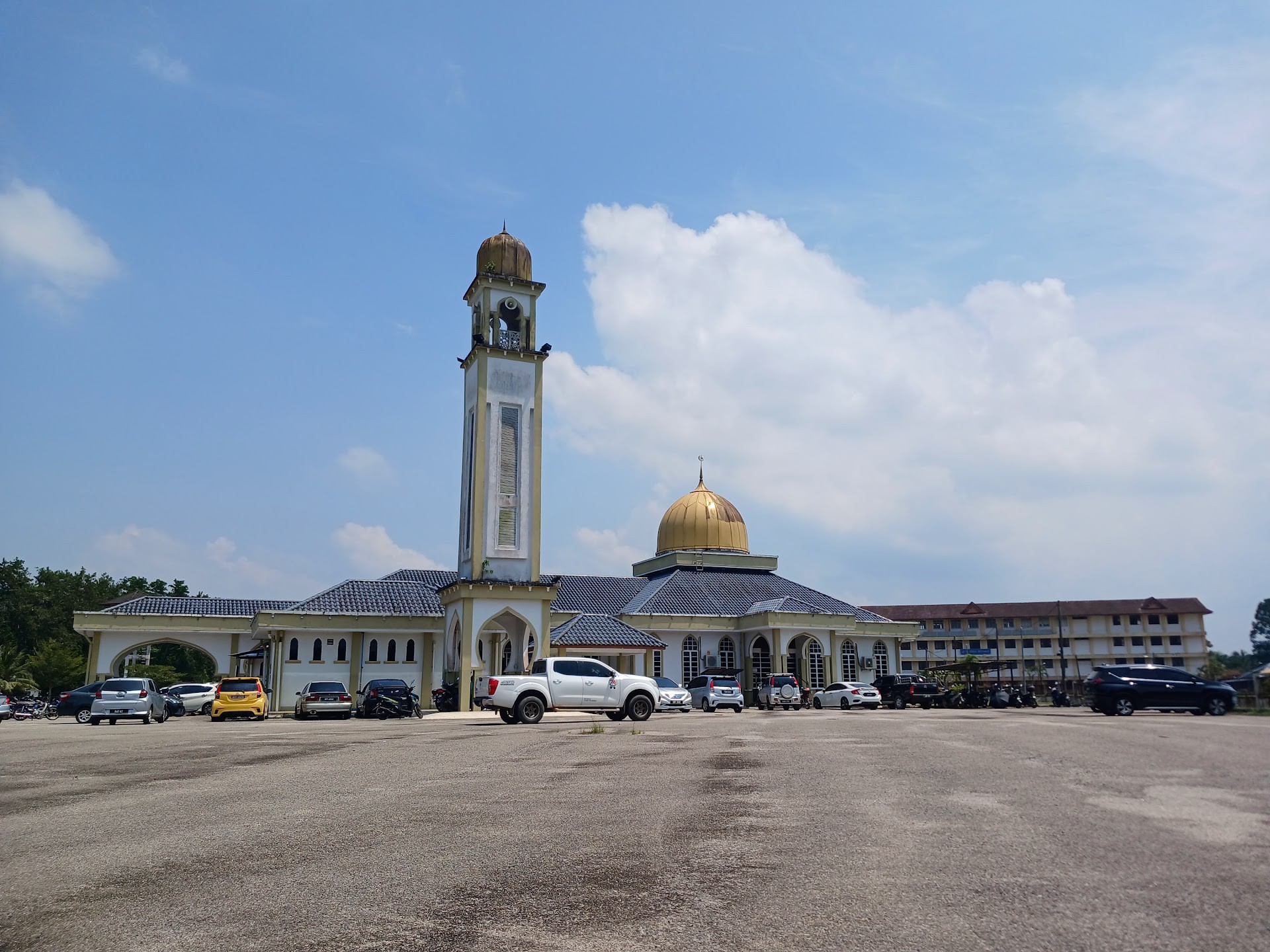 Gambar Masjid Kampung Durian Mentangau