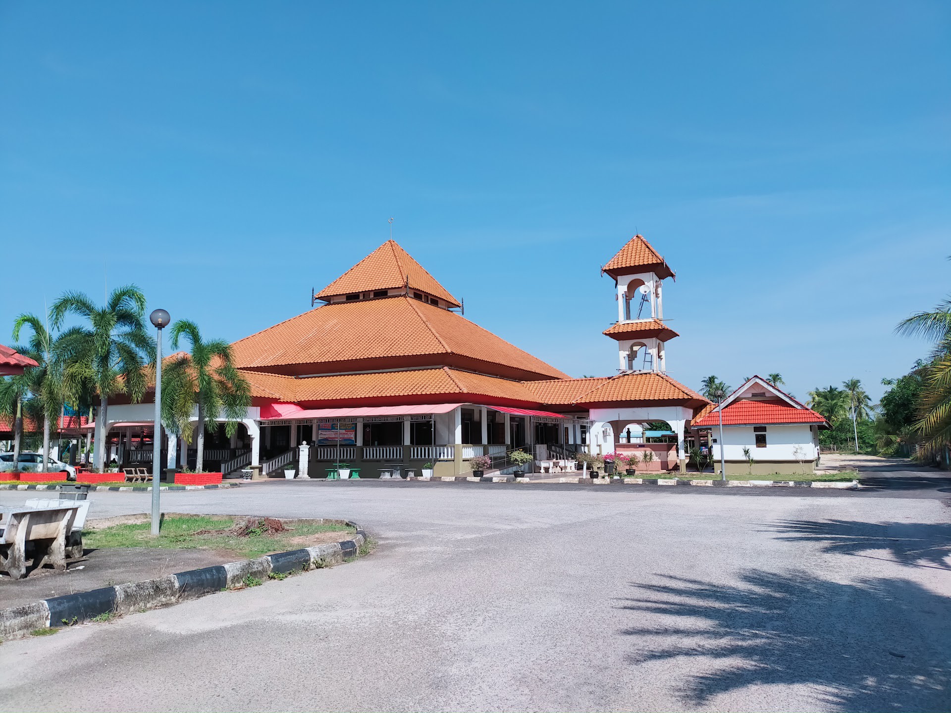 Gambar Masjid Kampung Pengkalan Nyireh