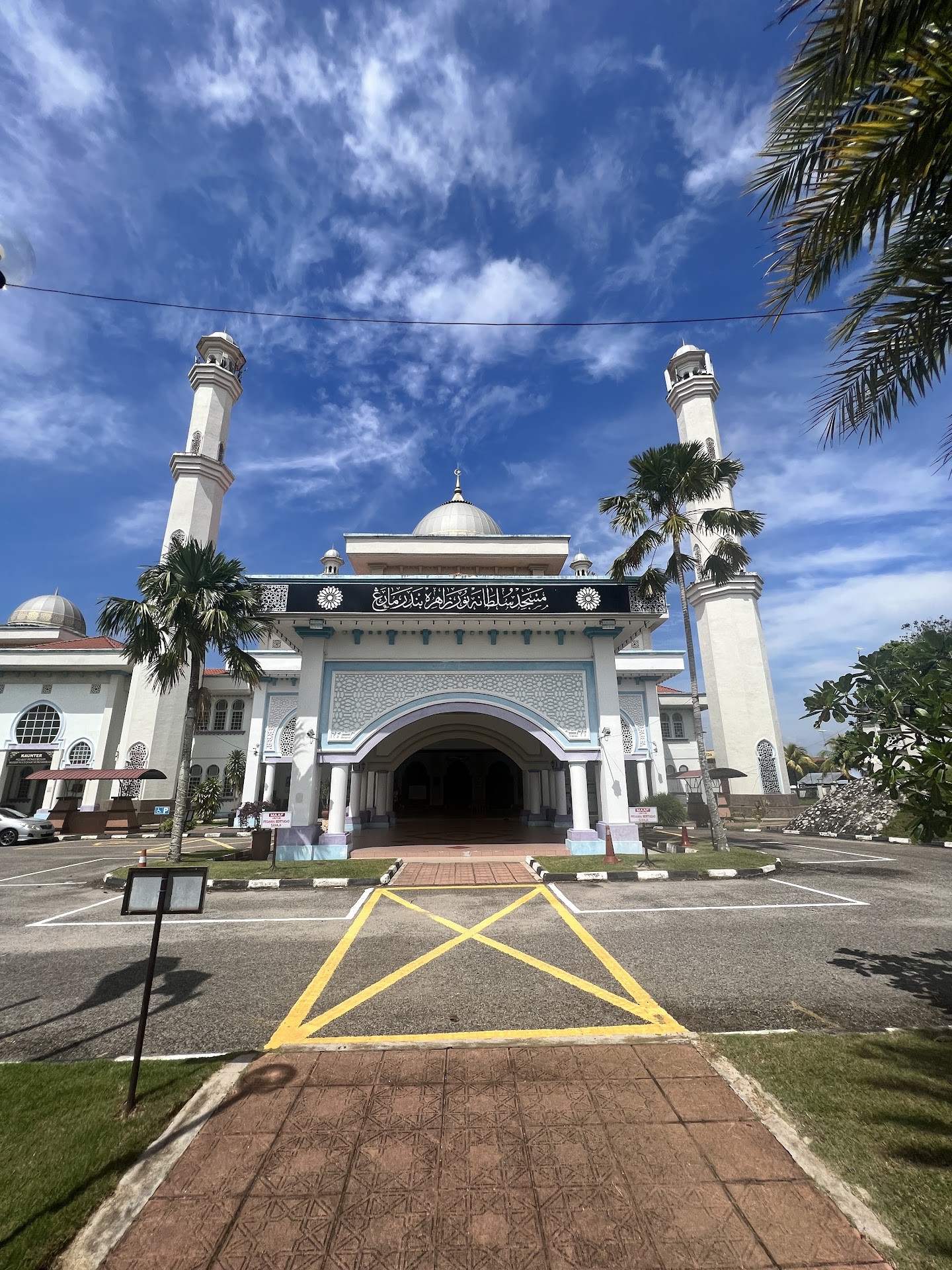 Gambar Masjid Sultanah Nur Zahirah