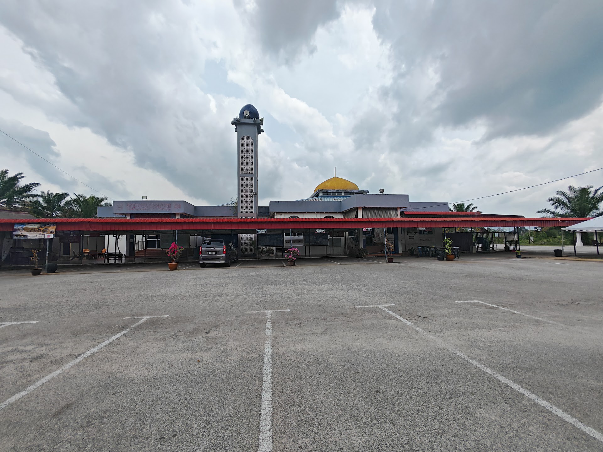 Gambar Masjid Kampung Saujana